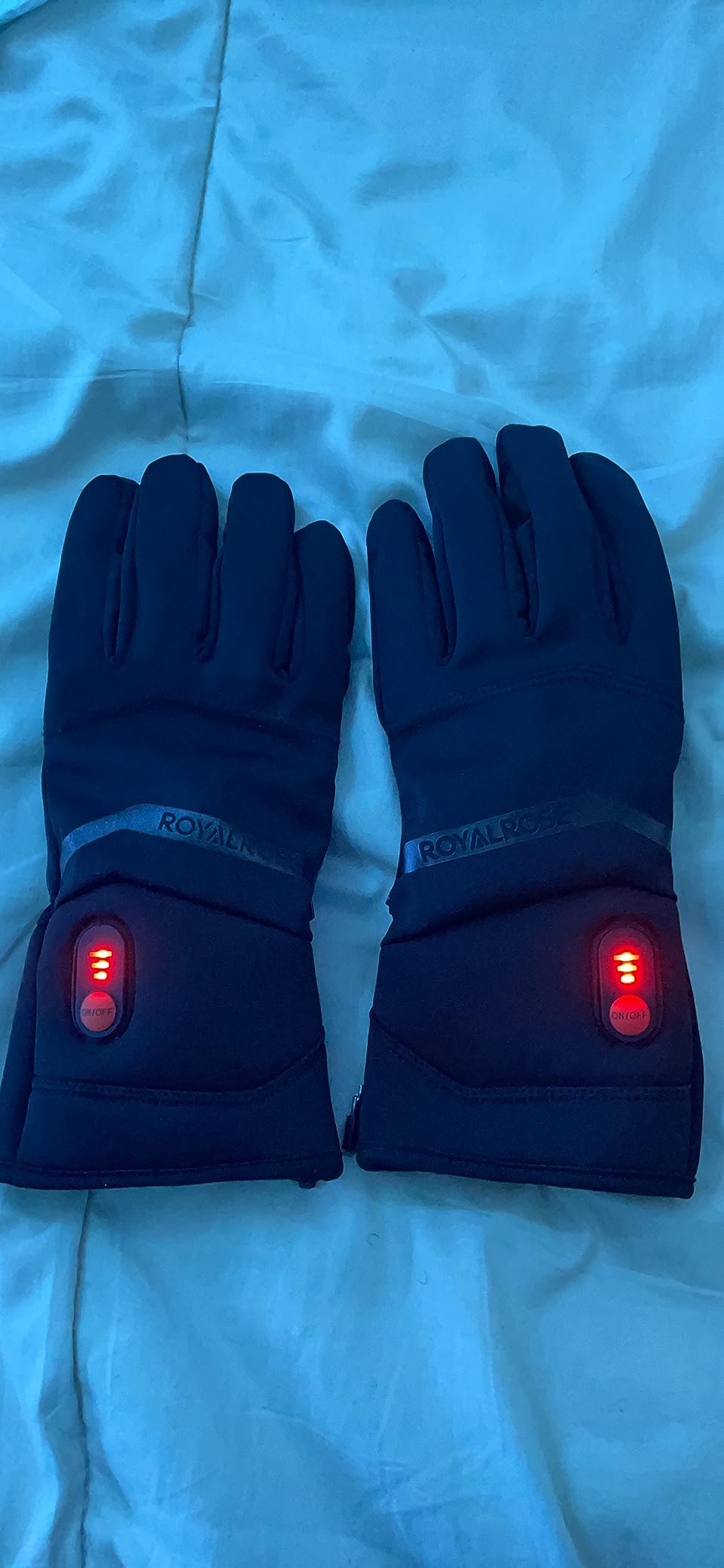Heated Gloves Liners for Men Women, Rechargeable Waterproof Winter Thin Heated Work Gloves with Arthritis Raynaud's Relief for Ski Golf Hiking Driving customer photo 2