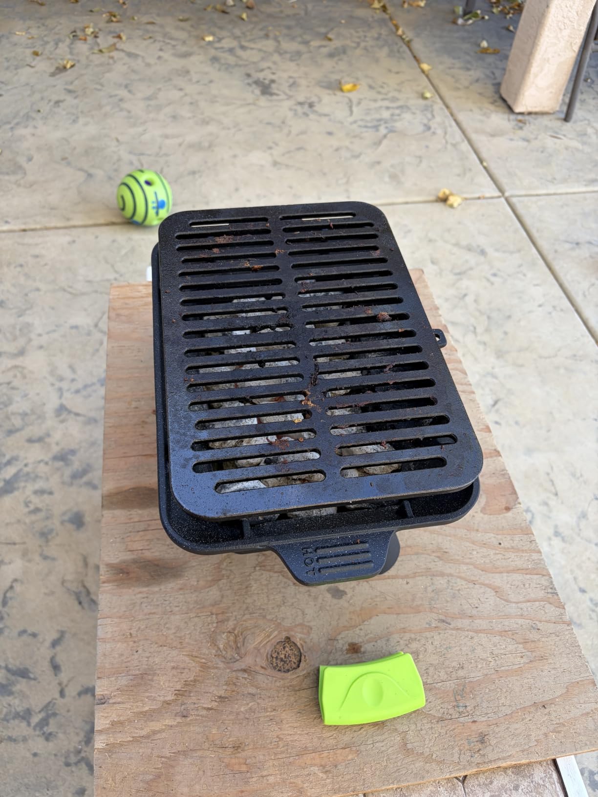 IronMaster Hibachi Grill Outdoor, Small Portable Charcoal Grill, Pre-Seasoned Cast Iron, Japanese Yakitori Camping Grill - 2 Heights, Air Control, Coal Door, Ideal for 2 People customer photo 1