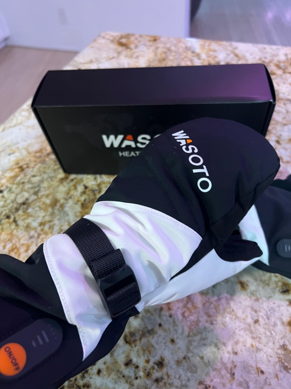 WASOTO Heated Mittens Gloves for Women Men 7.4V Battery 22.2Wh Electric Rechargeable Waterproof Ski Gloves for Winter Outdoor Work Skiing Snowboarding Hiking Fishing Camping Raynaud customer photo 1