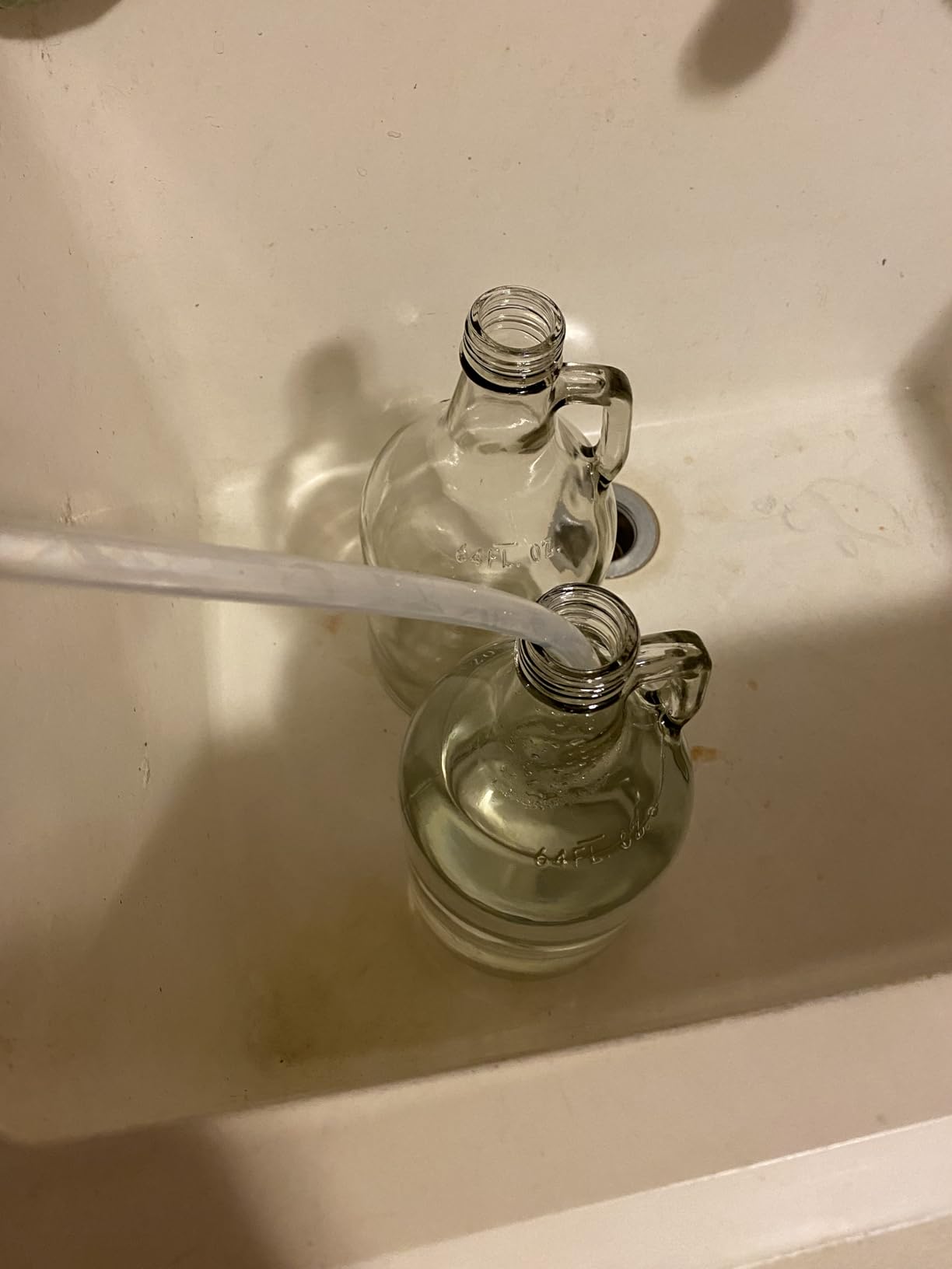 VEVOR 1.1Gal Water Distiller, 0.4Gal/H, Distilled Water Maker Machine 1750W 0-99H Timing Dual Temp Display, 304 Stainless Steel Countertop Distiller Glass Carafe Cleaning Powder 3 Carbon Packs, Silver customer photo 2