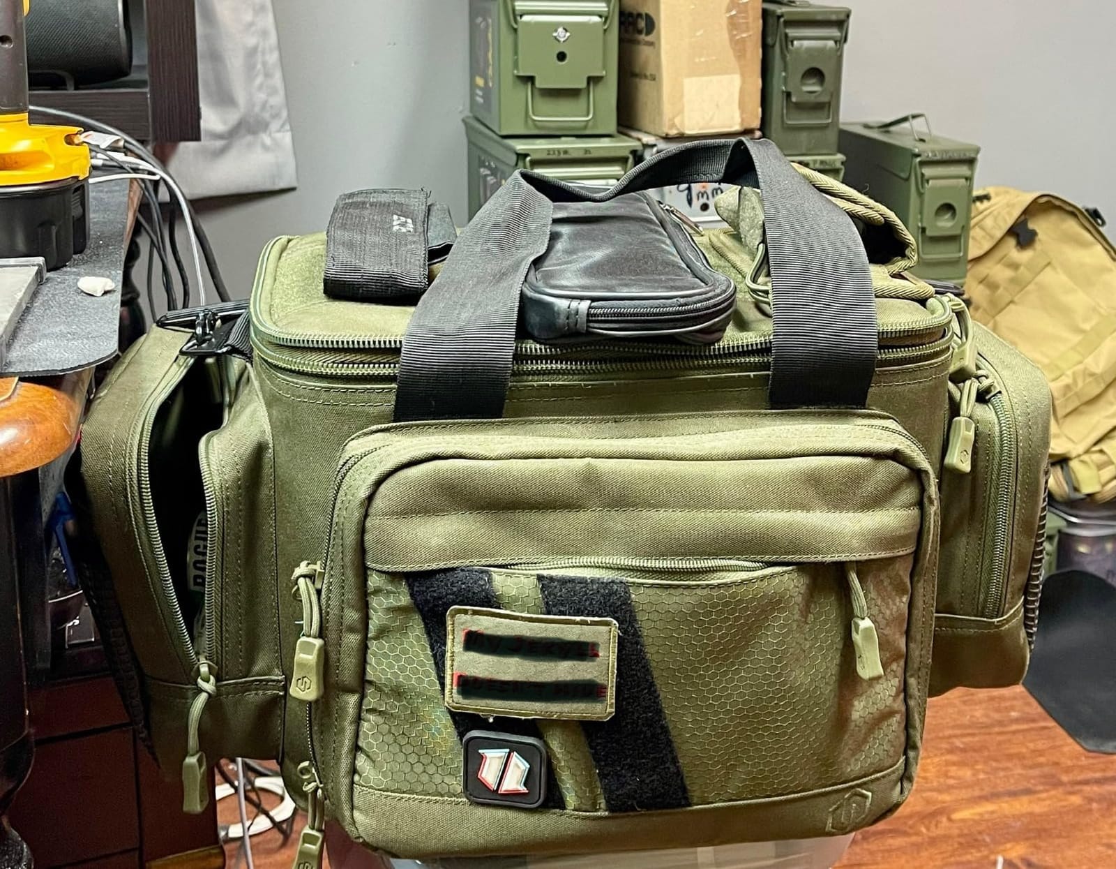 Savior Equipment Specialist Series Tactical Triple Pistol Shooting Range Hunting Duffle Bag Gun Carrying Case, Rigid Compartment Frame, Lockable Zippers customer photo 1