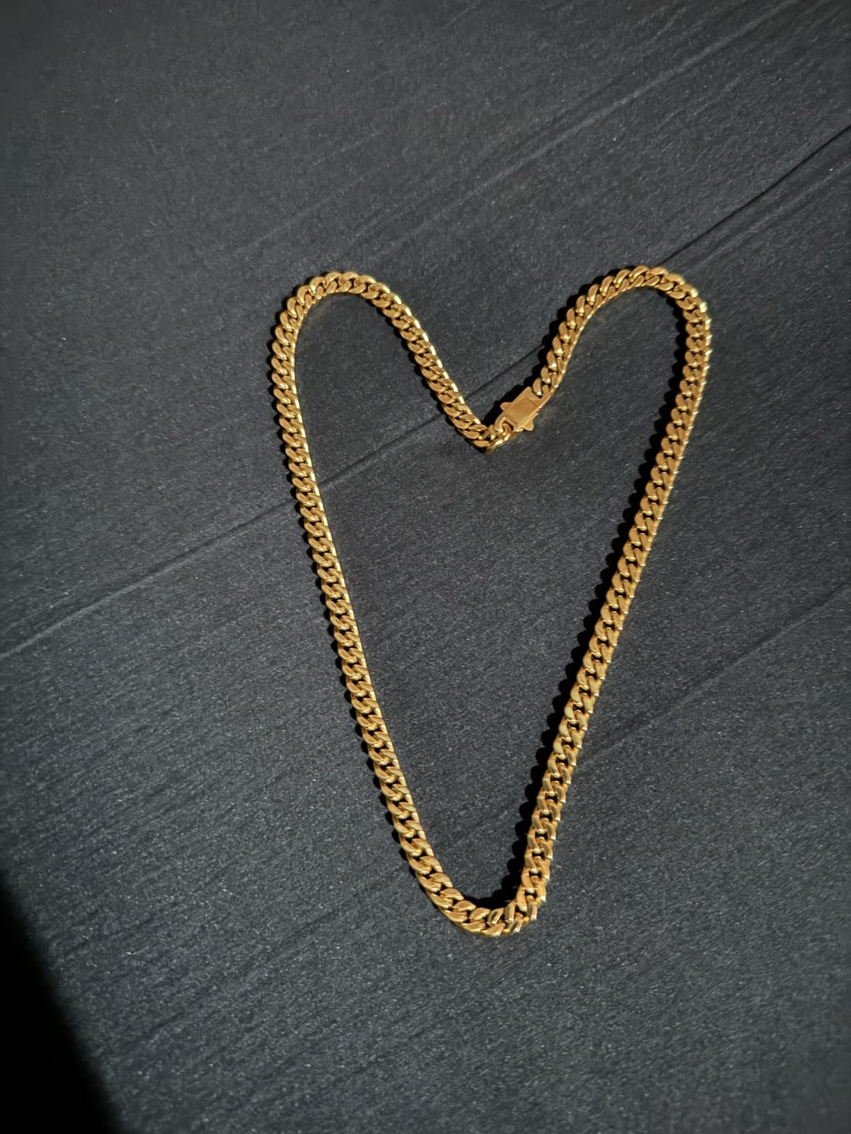 ChainsHouse Cuban Link Chain for Men, Stainless Steel Waterproof Necklace | 5/7/9/12/14mm Miami Cuban Chain 18-30 Inch, Gold/Black Men's Necklace No Tarnish & Durable, Jewelry for Daily Wear and Gift customer photo 1