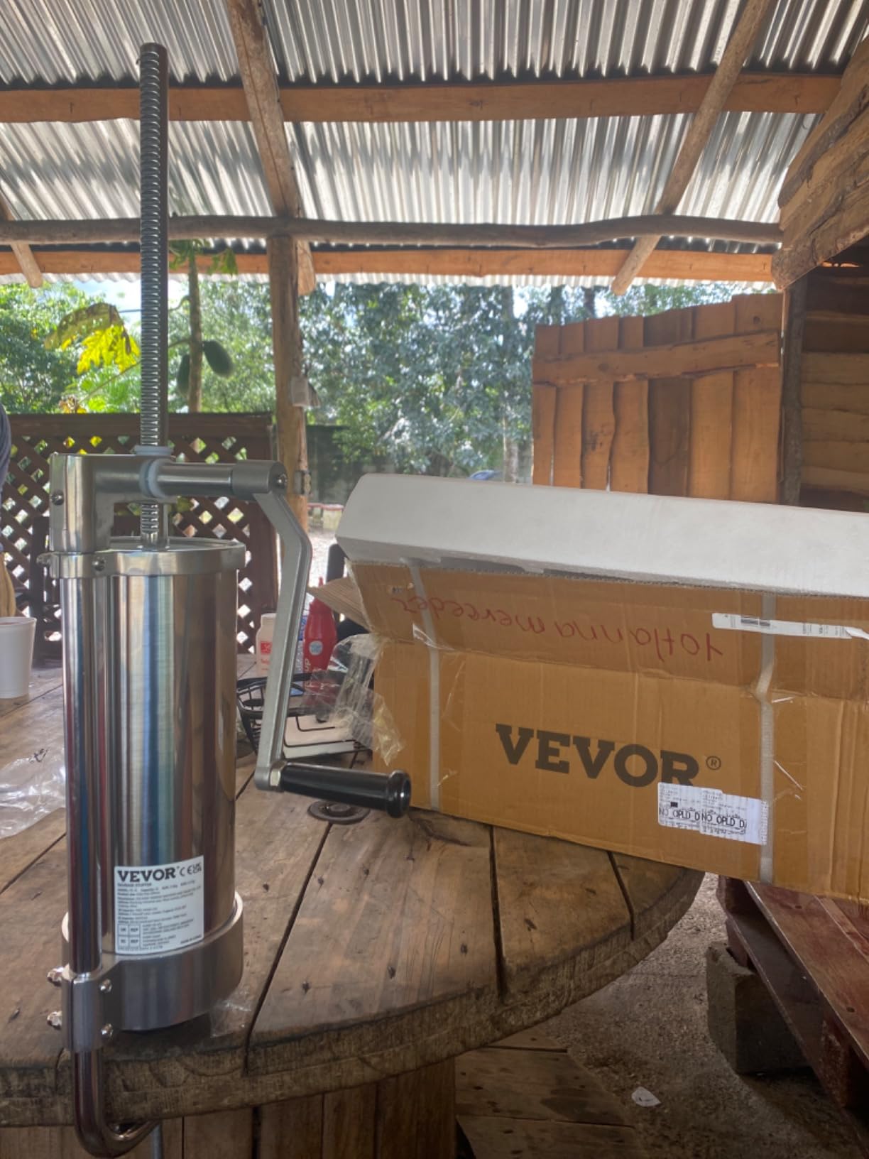 VEVOR Sausage Stuffer, 2.5LBS/1.5L Capacity, 304 Stainless Steel Vertical Sausage Stuffer, Sausage Filling Machine with 3 Stuffing Tubes customer photo 2