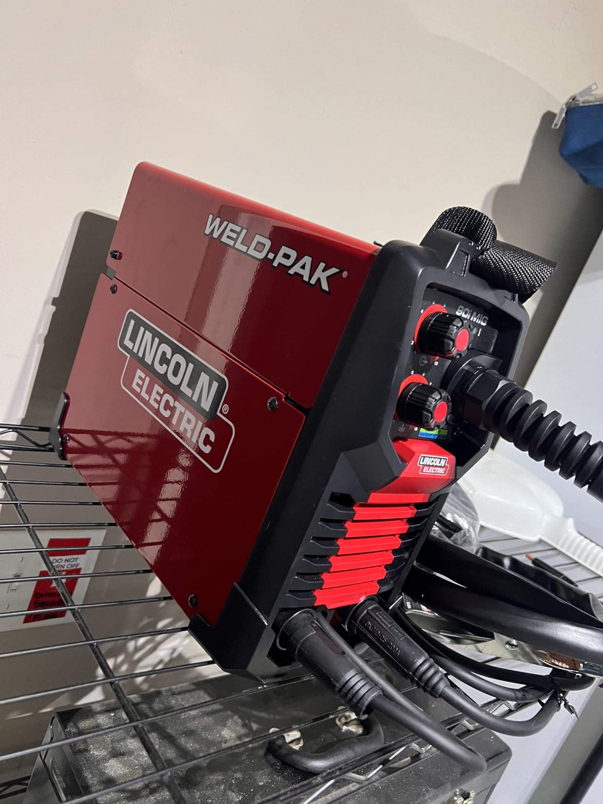 Lincoln Electric 90i MIG and Flux Core Wire Feed Weld-PAK Welder, 120V Welding Machine, Portable w/Shoulder Strap, Protective Metal Case, Best for Small Jobs, K5256-1 customer photo 2