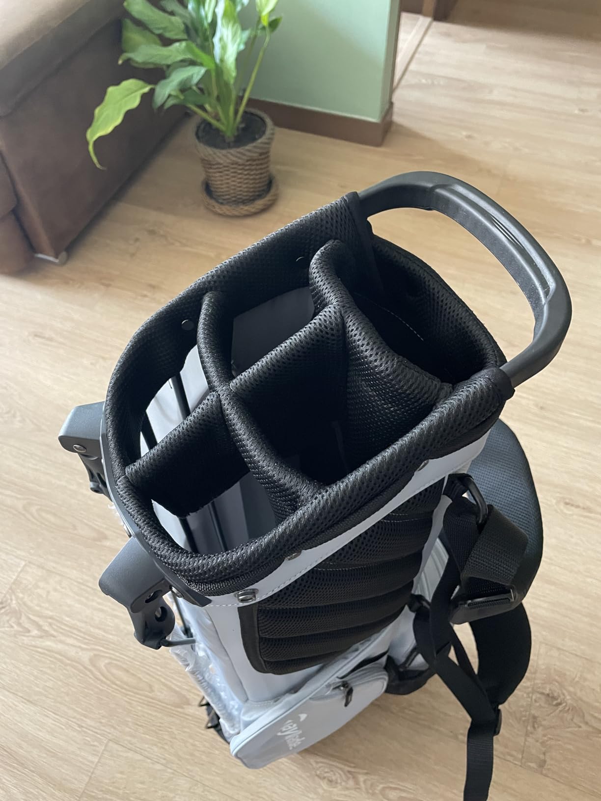 Taylormade 2023 Classic Stand Golf Bag customer photo 1