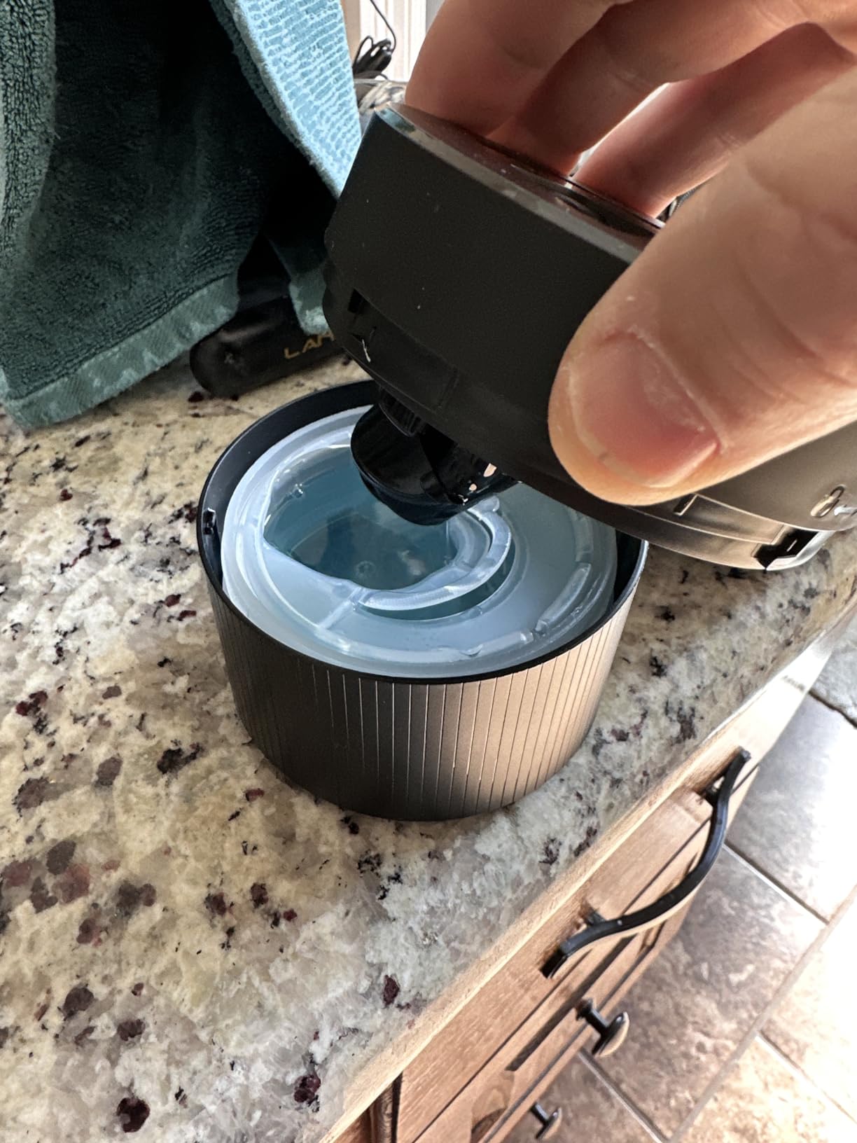 Philips Norelco S9000 Prestige Rechargeable Wet & Dry Electric Rotary Shaver with Precision Trimmer, Premium Case & Cleaning System, SP9841/84 customer photo 2