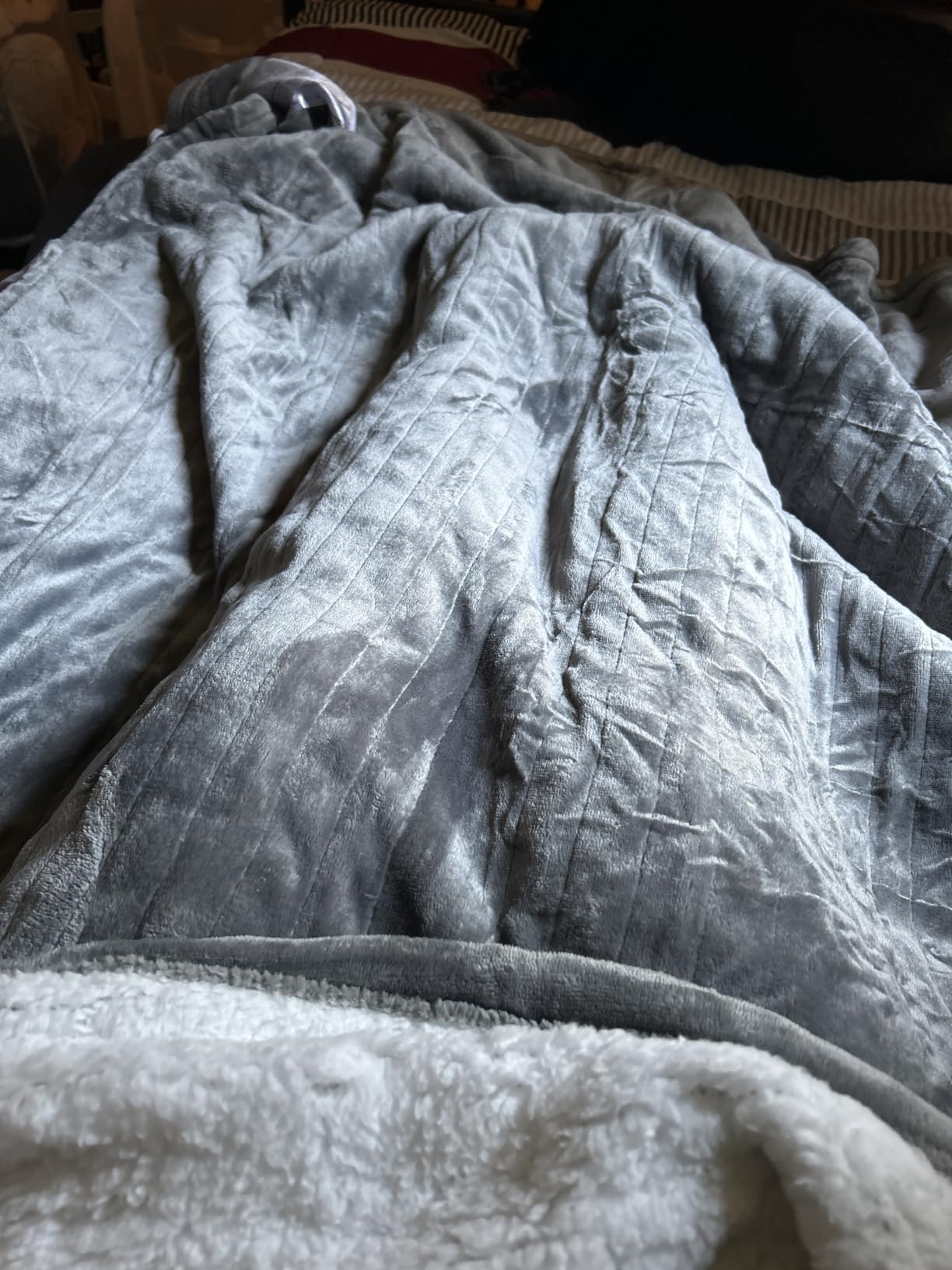 Bedsure Heated Blanket Throw Blanket with Preheat Function - Fast Heating Electric Blanket, Soft Flannel Throw with 6 Time Settings (Up to 10H), 6 Heating Settings (50x60, Grey) customer photo 2