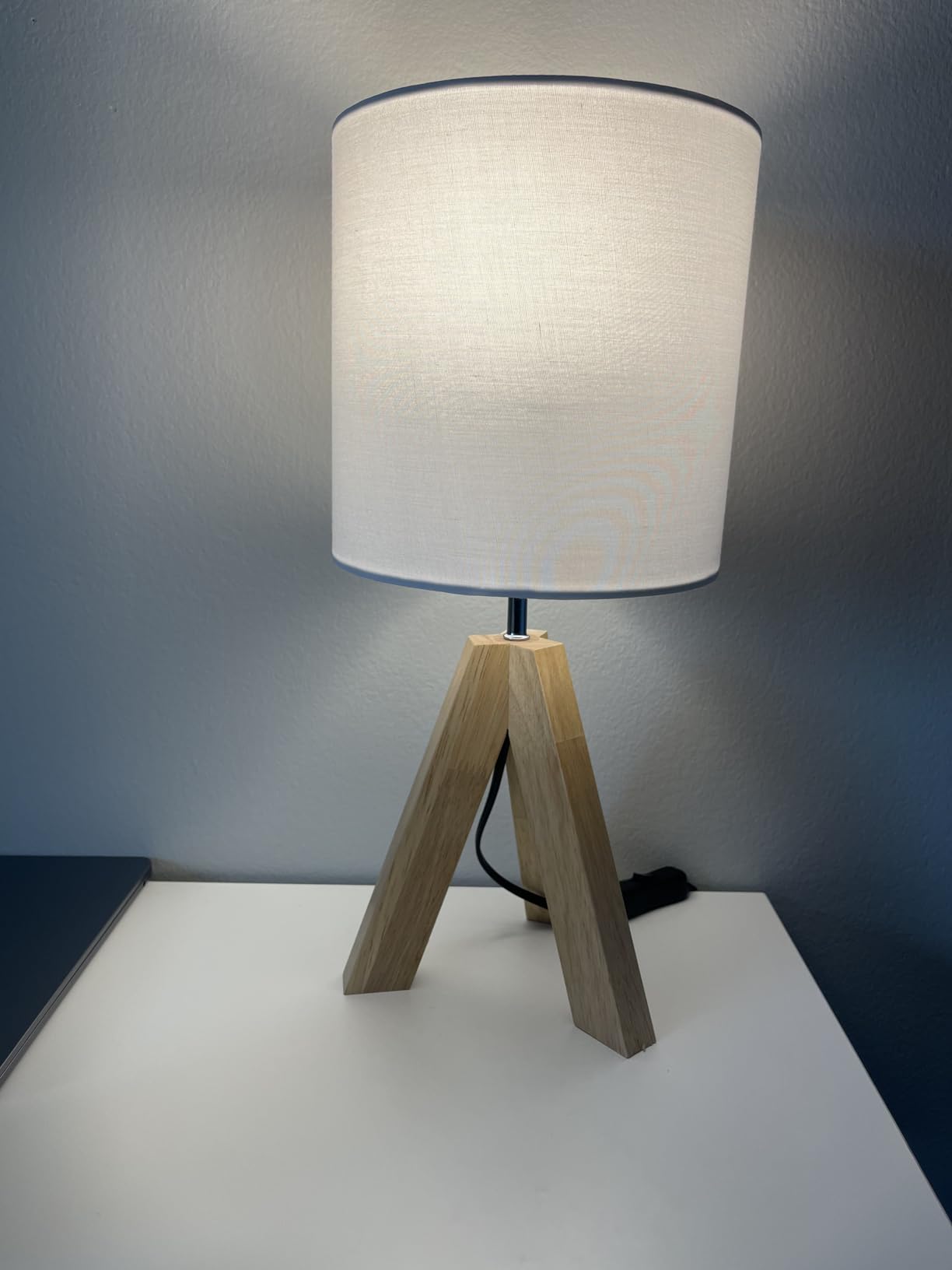 Brightever Small Beside Table Lamp, Wood Tripod Table Lamp with White Fabric Shade, Cute Boho Nightstand Minimalist Desk Lamp for Bedroom Living Room Nursery Kids Room Office Dorm, Bulb Not Included customer photo 2