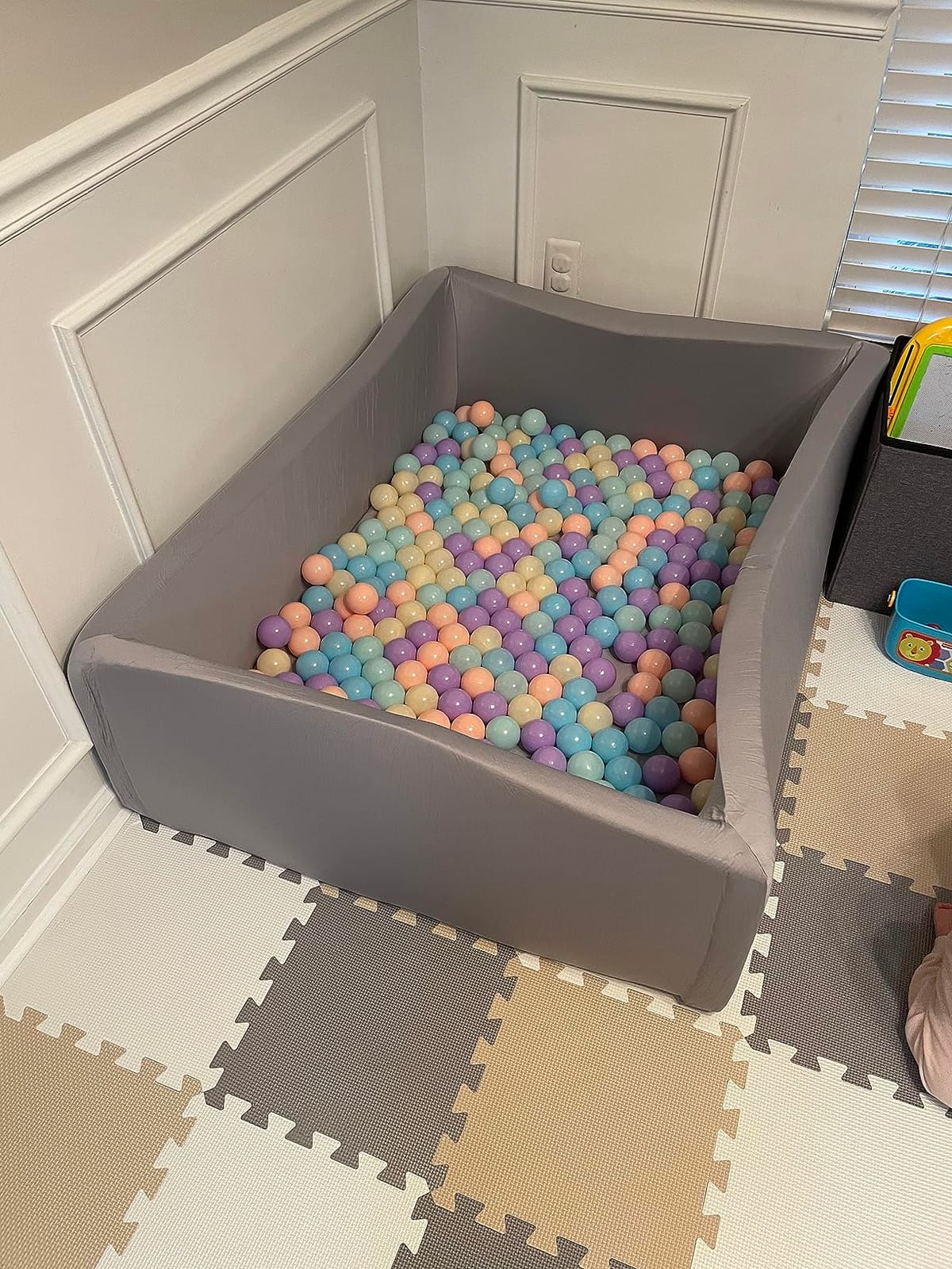 Foam Ball Pit for Children Toddlers, 47 Inch Rectangle Kids Ball Pool, Soft Ball Pit Large Size, Ideal Gift for Children Indoor and Outdoor Game (Balls NOT Included) Light Grey customer photo 1