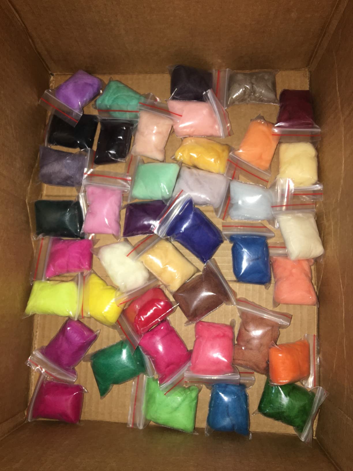 Mayboos Needle Felting Kit, Wool Roving 20 Colors Set | Wool Felting Kit Felt Molds with Portable Storage Box for DIY Craft Home Decoration (Green Bag) customer photo 1