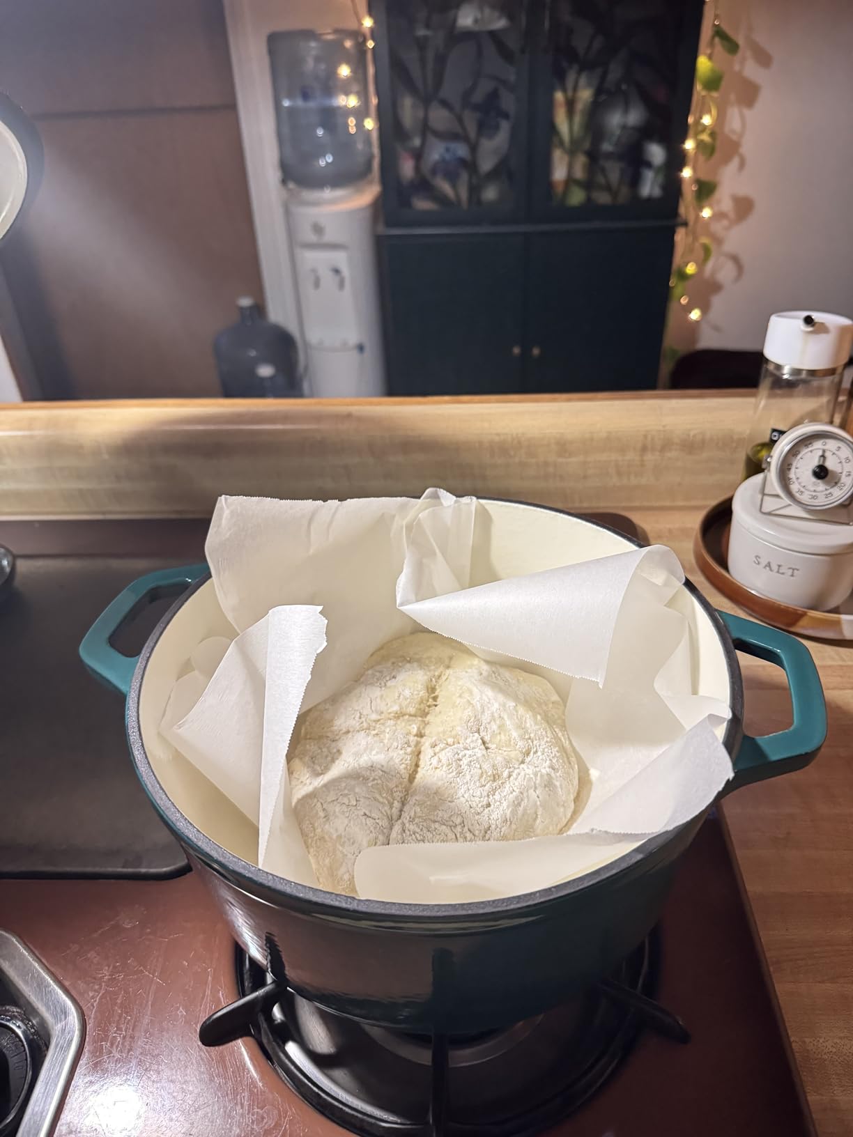 Mueller DuraCast 6 Quart Enameled Cast Iron Dutch Oven Pot with Lid, Sourdough Bread Baking, PFOA-Free, 500°F Oven Safe - All Cooktops incl. Induction, Braising & Slow Cooking, Emerald customer photo 2