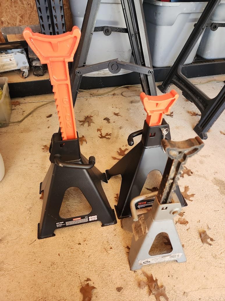 VEVOR Jack Stands, 6 Ton (13,000 lbs) Capacity Car Jack Stands Double Locking, 14.2-23 inch Adjustable Height, for Lifting SUV, Pickup Truck, Car and UTV/ATV, Red, 1 Pair customer photo 1