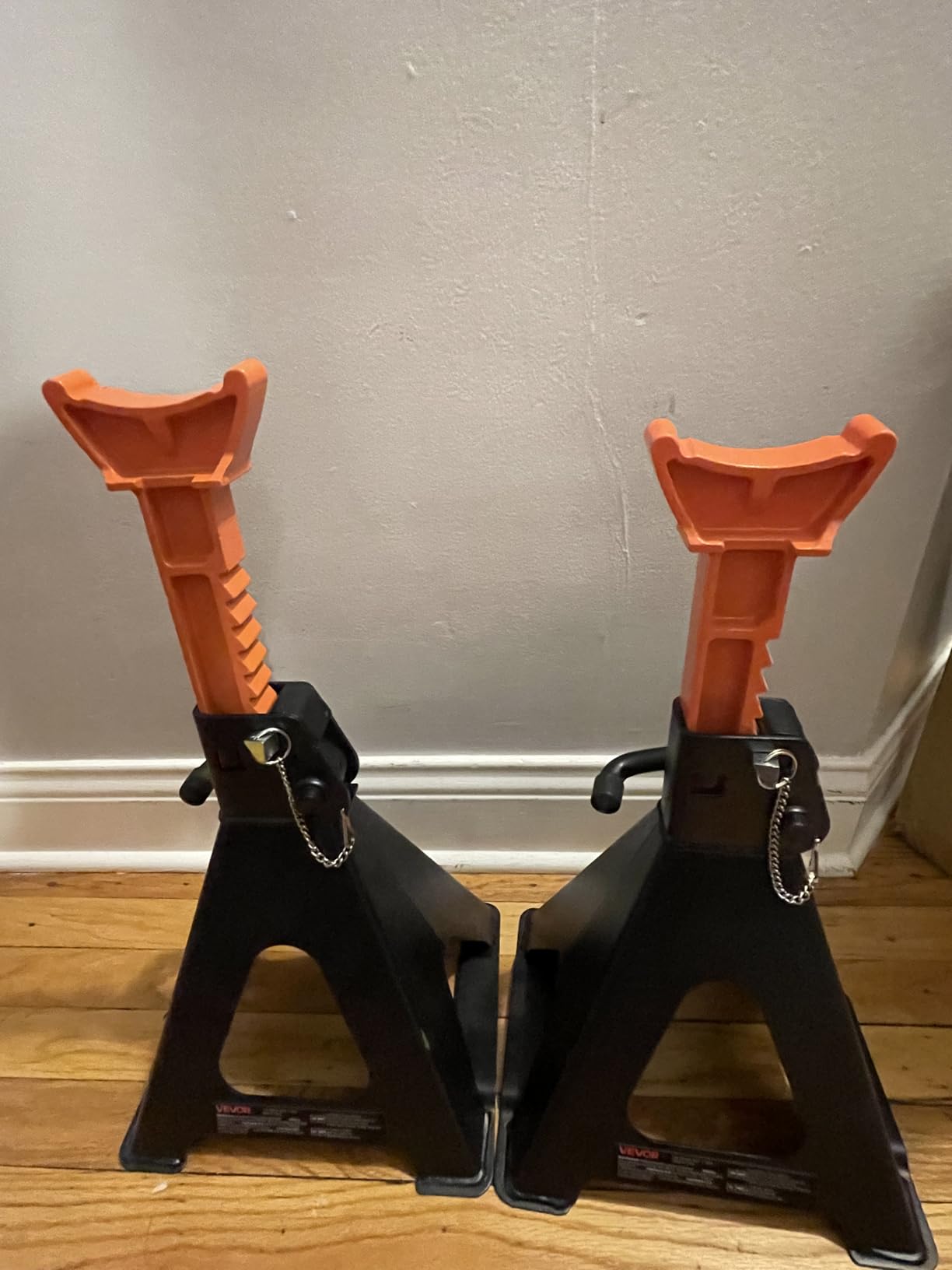 VEVOR Jack Stands, 6 Ton (13,000 lbs) Capacity Car Jack Stands Double Locking, 14.2-23 inch Adjustable Height, for Lifting SUV, Pickup Truck, Car and UTV/ATV, Red, 1 Pair customer photo 2