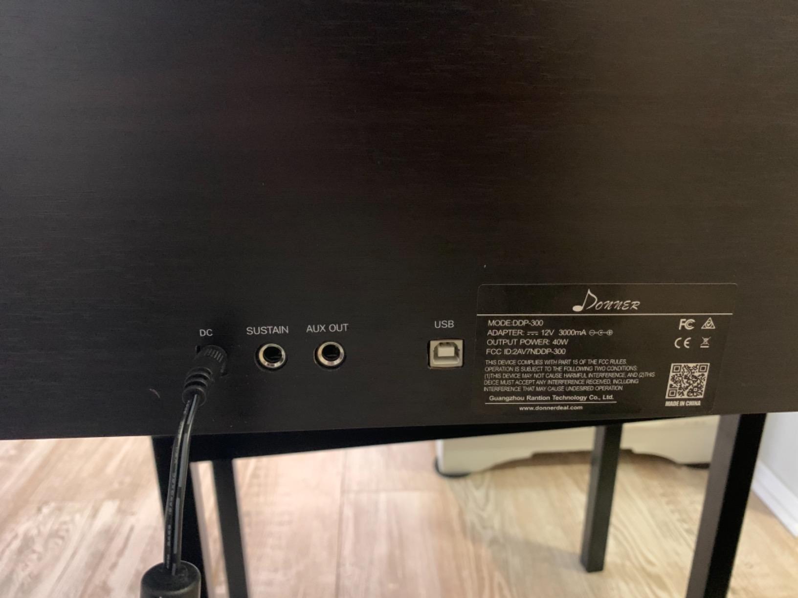 Donner DDP-400 Digital Piano with 88 Key Progressive Weighted Keyboard, Premium Upright Piano Keyboard for Professional, Bundle with Headphone, Bluetooth, Record, 138 Tones, 100 Rhythms, LCD, Brown customer photo 1