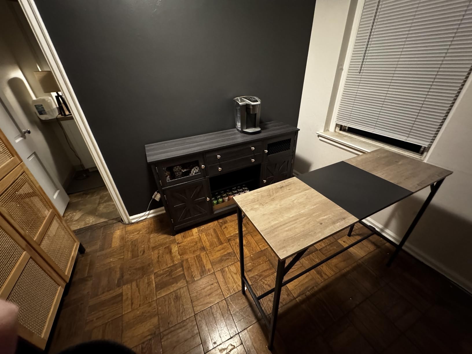 HOOBRO Bar Table, 47.1