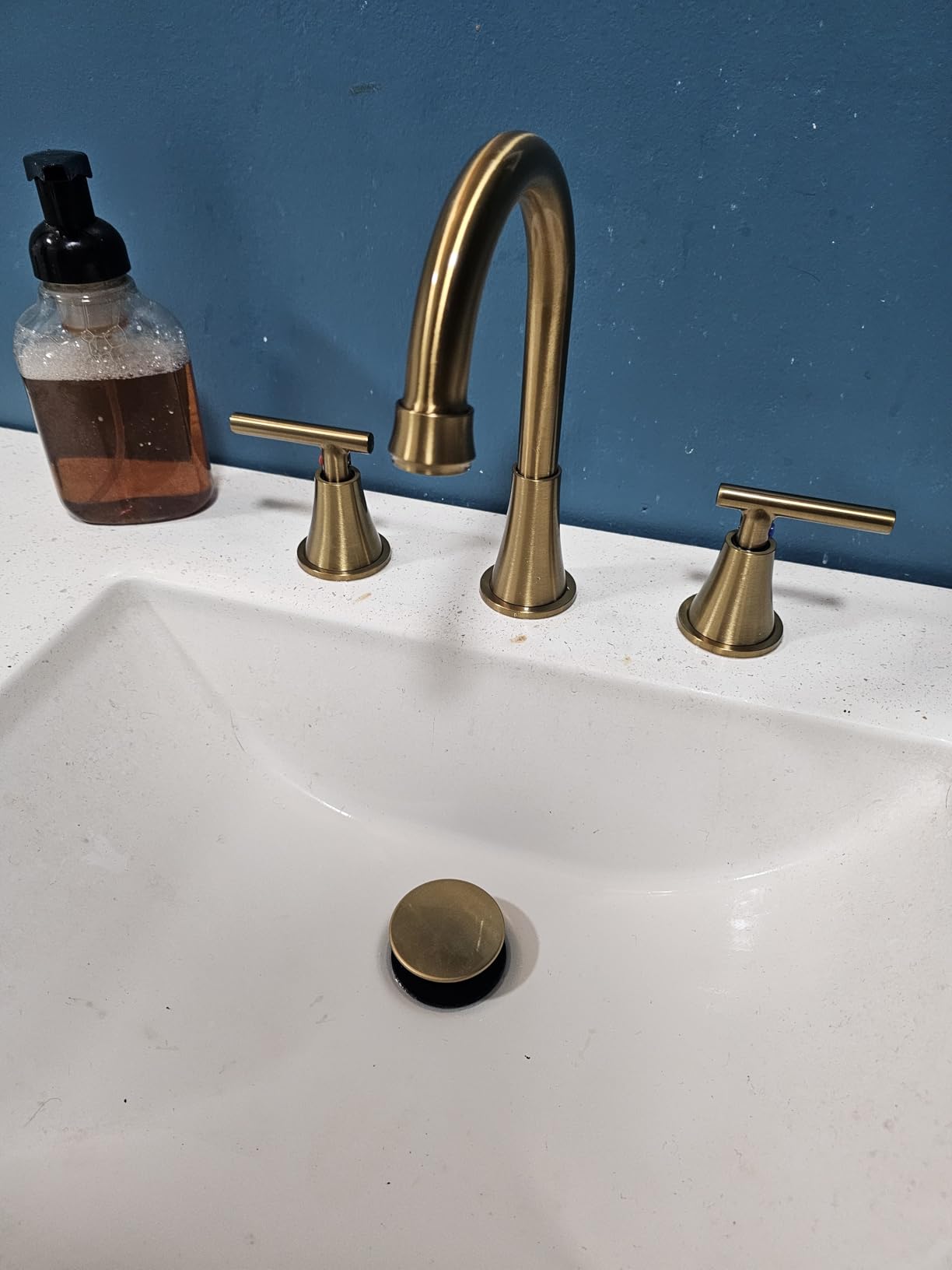Hurran Matte Black Widespread Bathroom Sink Faucet 3 Hole with Pop-Up Drain and Supply Lines, Stainless Steel Lead-Free customer photo 2