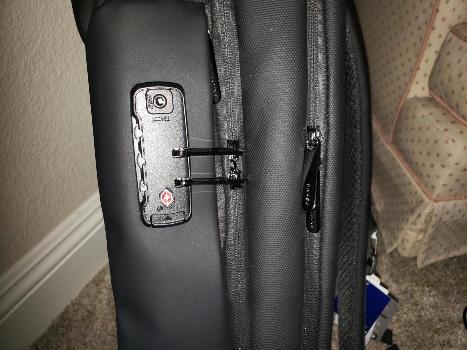 BANGE Men's Anti-Theft Backpack customer photo 2