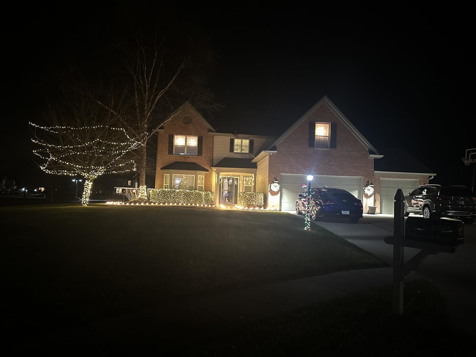 GAGALIFE 29Ft C9 Christmas Pathway Lights Outdoor - 25 LED Lights with 25 Marker Stakes for Walkway, Waterproof Plug in C9 Christmas Light Outdoor for Driveway, Yard, Lawn Decorations, Warm White customer photo 1