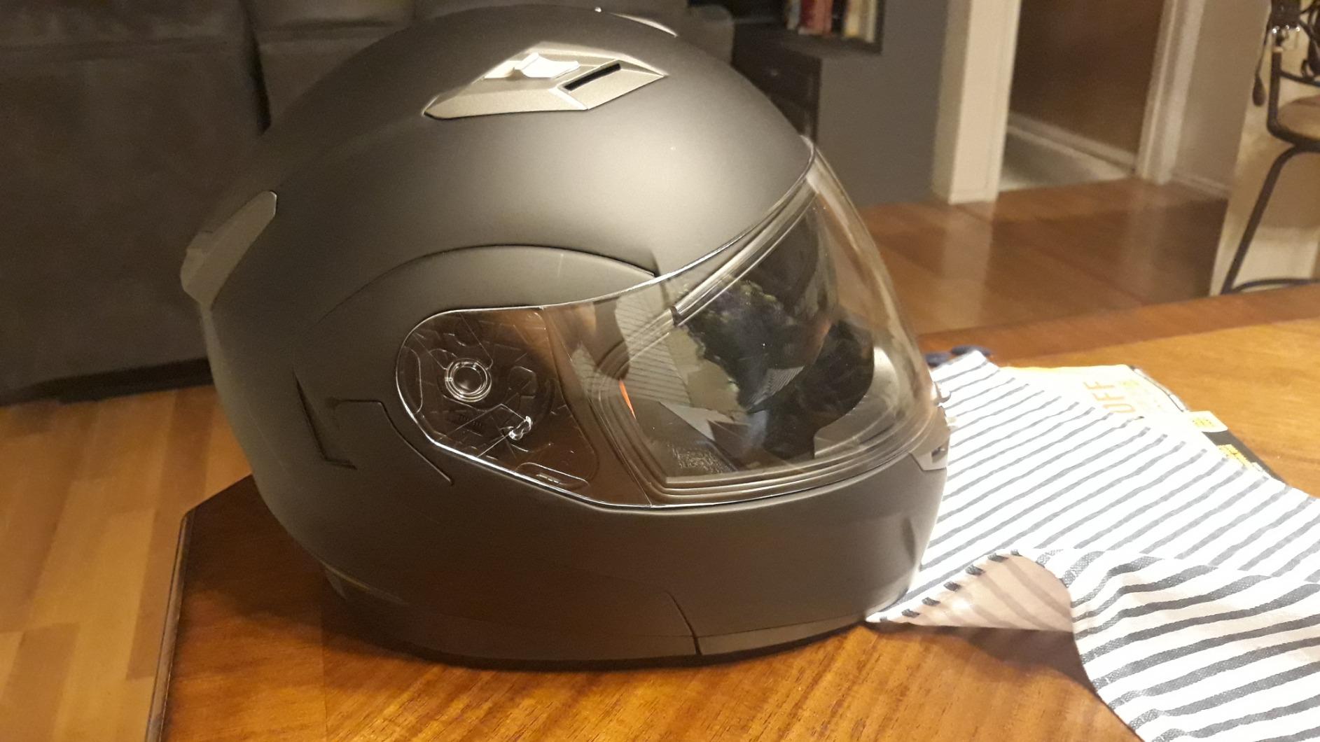 FreedConn BM2-S Bluetooth Motorcycle Helmet, Flip-Up Modular Motorbike Helmet, 500M Connectivity for 2-3 Riders customer photo 2