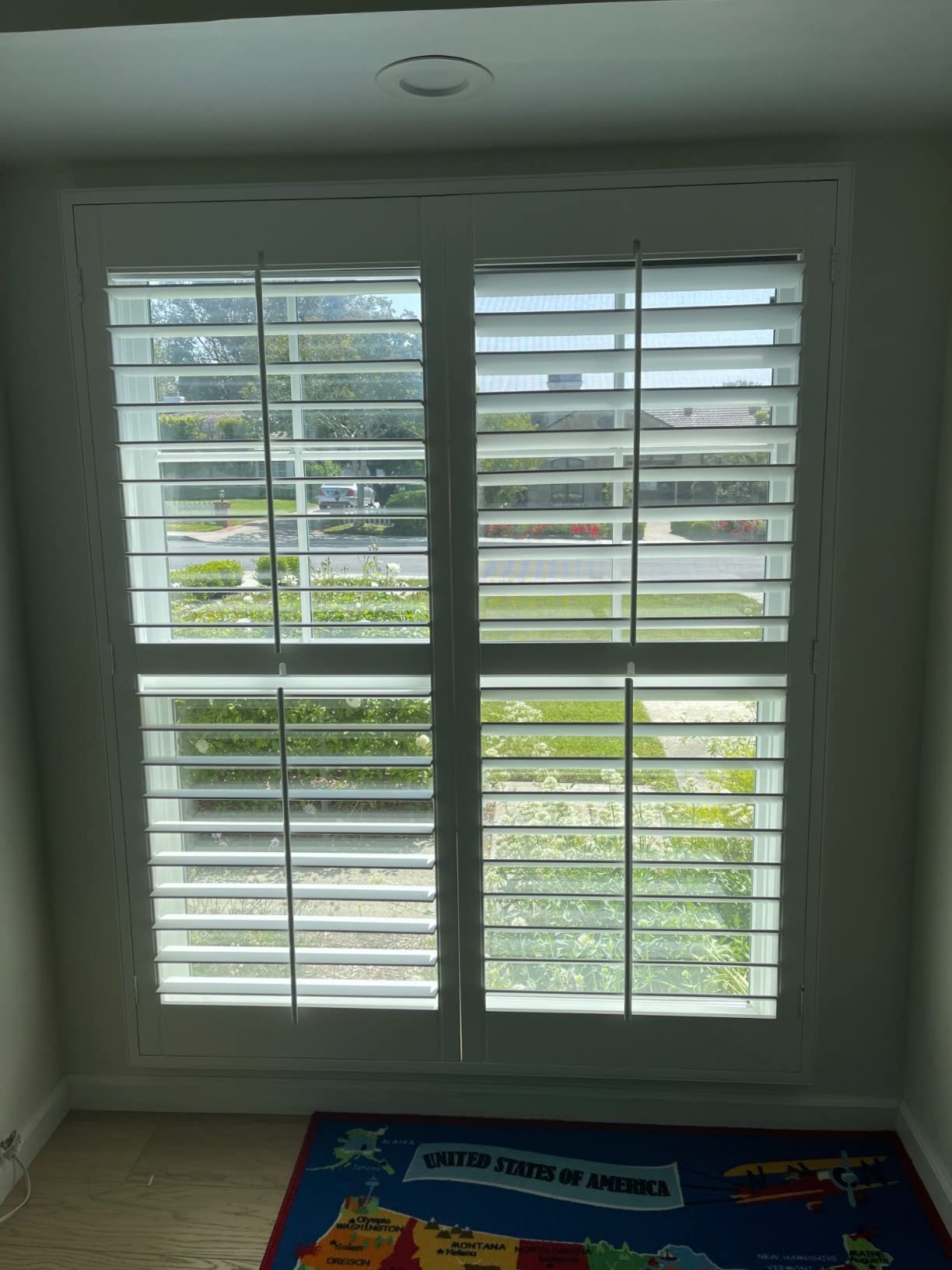 Blackout Cordless Cellular Shades for Windows, Honeycomb Blinds with Thermal Insulation, UV Protection, Child Safe, Privacy Light Control, Easy to Install, 28