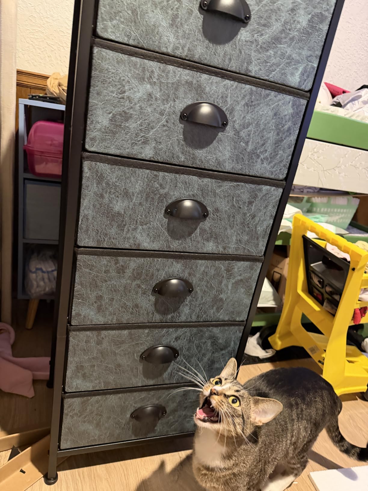 Furnulem White Tall Dresser for Bedroom,Vertical Storage Tower Unit and End Table with 6 Fabric Drawers, Nightstand Furniture with Drawer Organizer in Living Room,Closet,Entryway,Hallyway customer photo 1