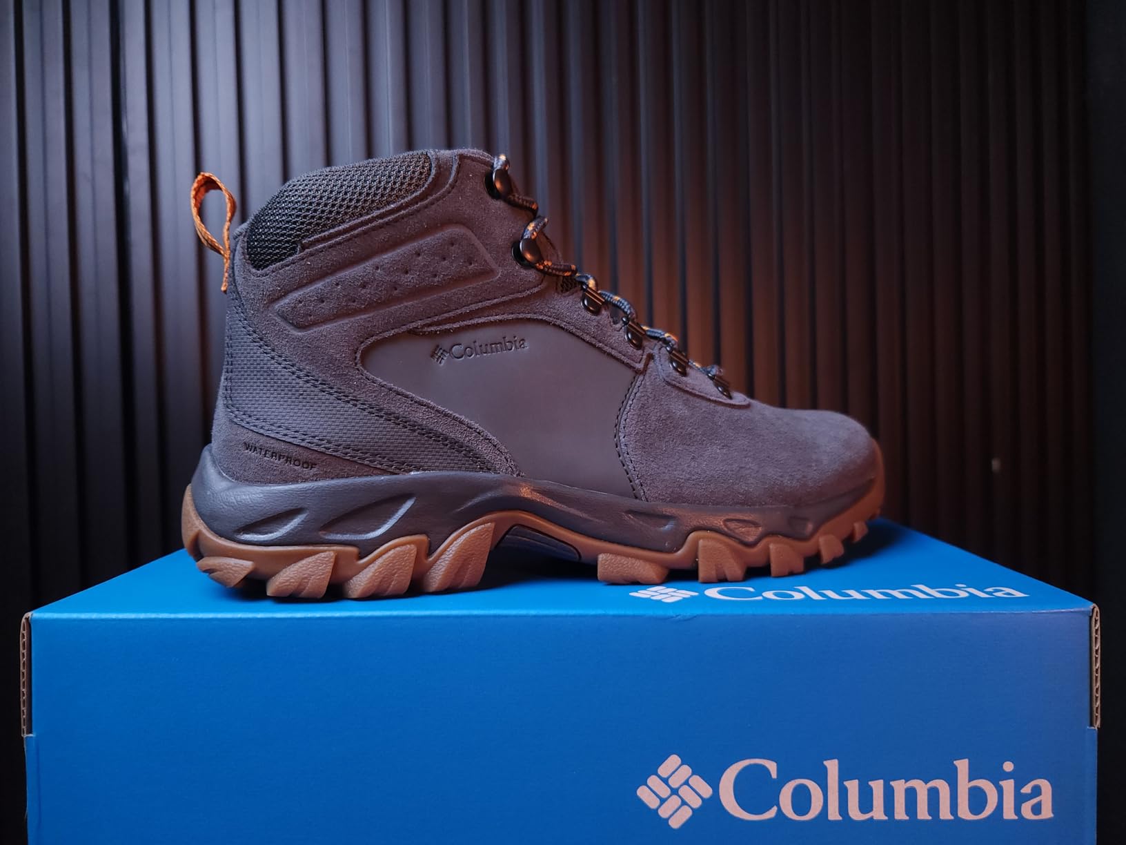 Columbia Newton Ridge Plus II Suede Waterproof customer photo 2