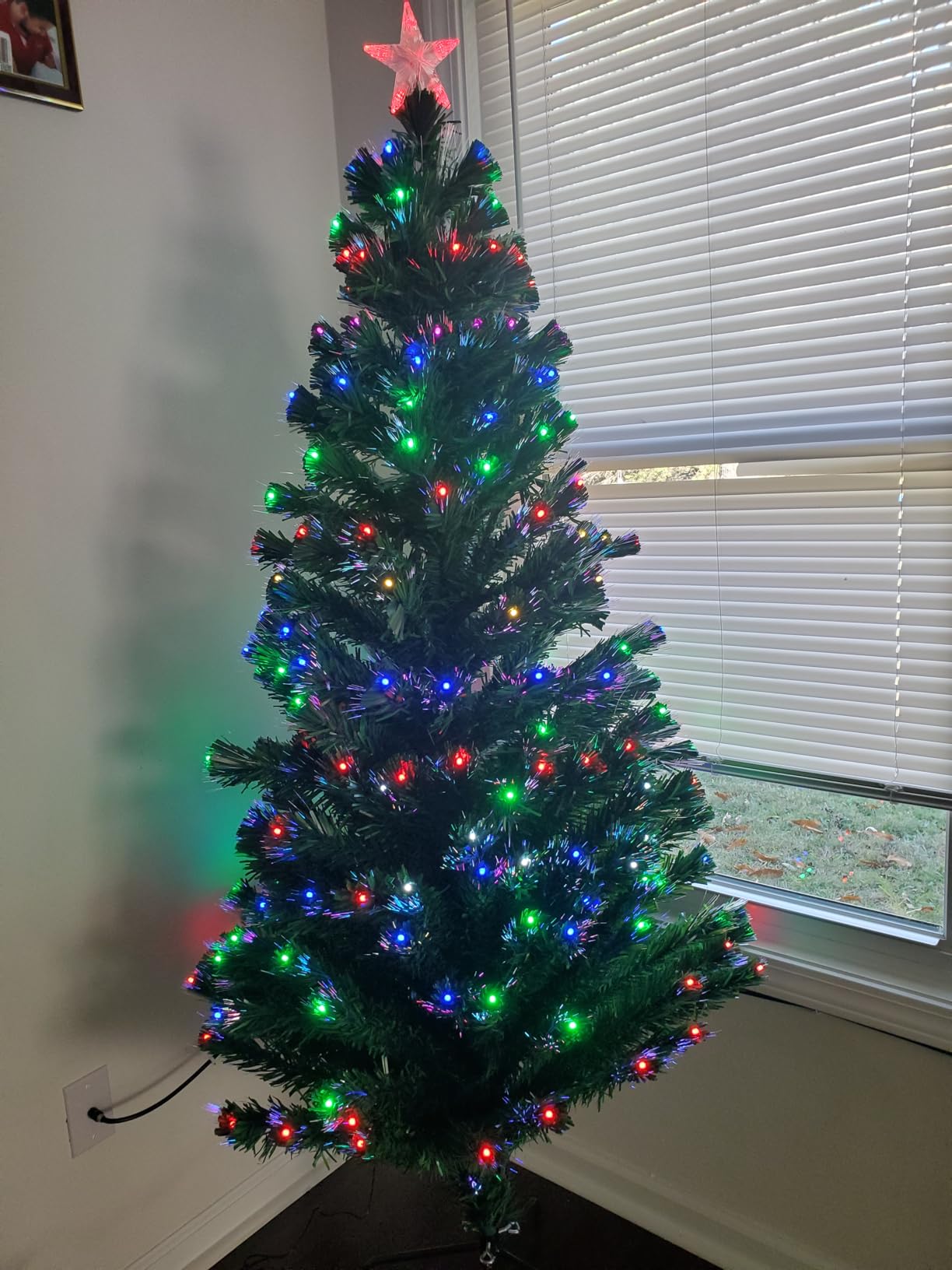 Goplus 7ft Fiber Optic Pencil Christmas Tree, Pre-Lit Artificial Slim Christmas Tree with Colorful Lights, 697 Branch Tips, Foldable Metal Stand, Xmas Full Tree for Home Office Holiday Decor customer photo 2