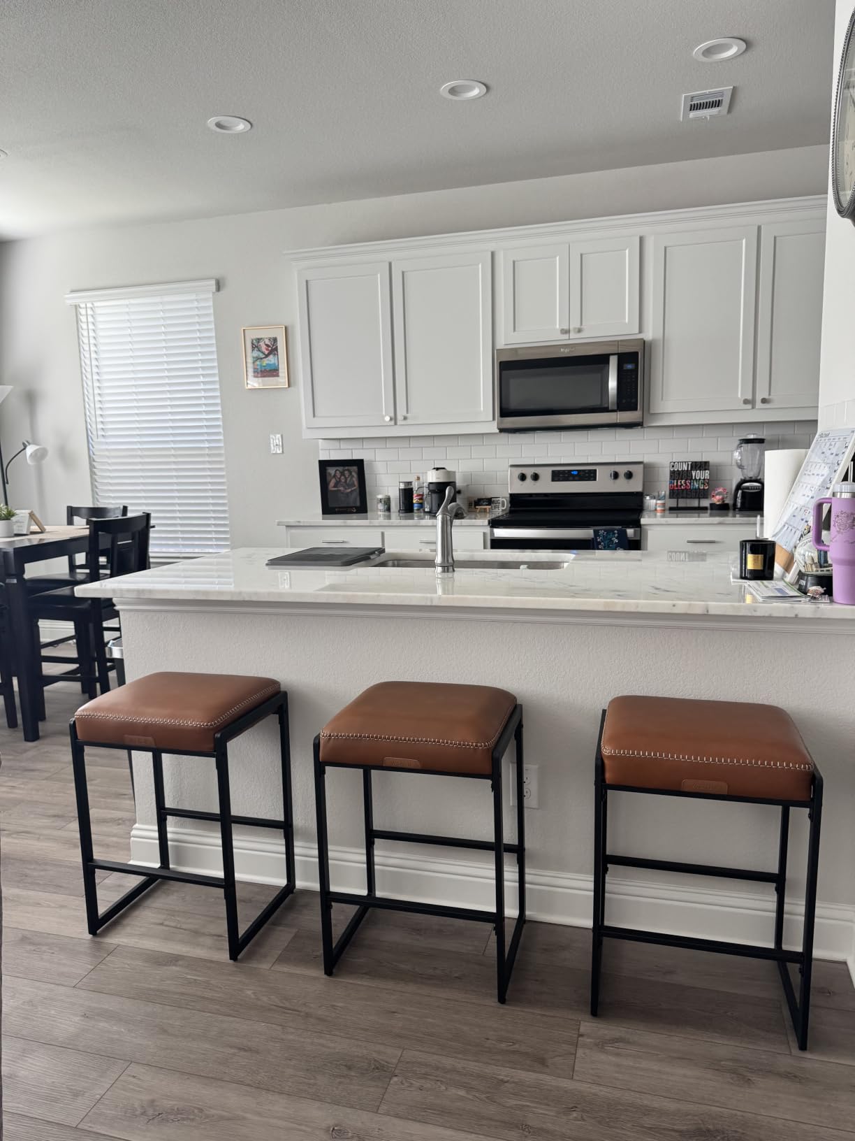 VASAGLE EKHO Collection - Bar Stools Set of 2, Counter Height Bar Stools, Synthetic Leather with Stitching, Mid-Century Modern, 26-Inch Tall, Kitchen Home Bar Dining Room, Caramel Brown ULBC086K01V1 customer photo 2