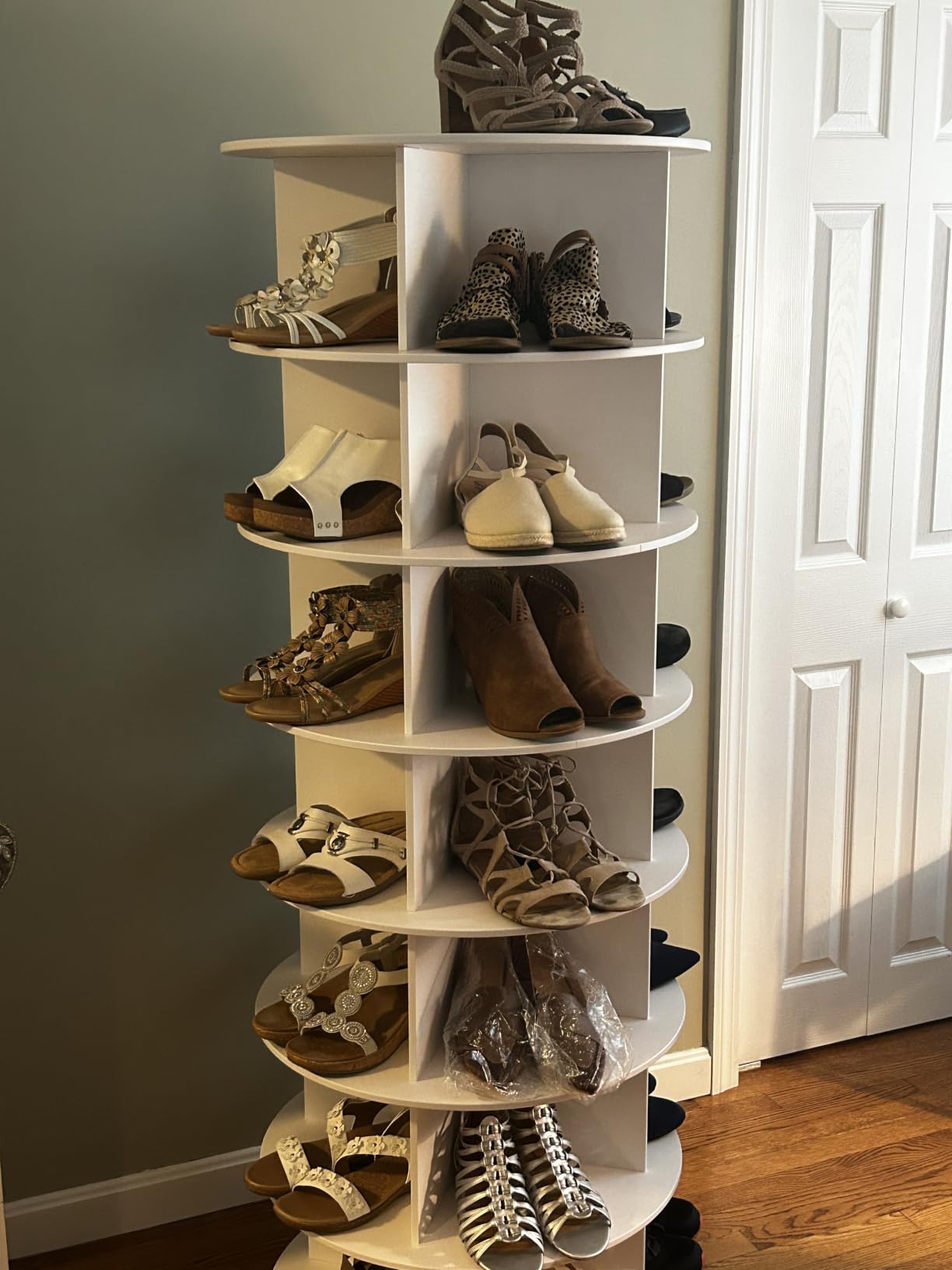 SpaceAid 7 Tier Rotating Shoe Rack Tower, Spinning Shoe Display Lazy Susan, Revolving 360 Shoe Rack Storage Round Carousel, Vertical Handbag Rotate Shoes Closet Organization (7-Tier White) customer photo 2