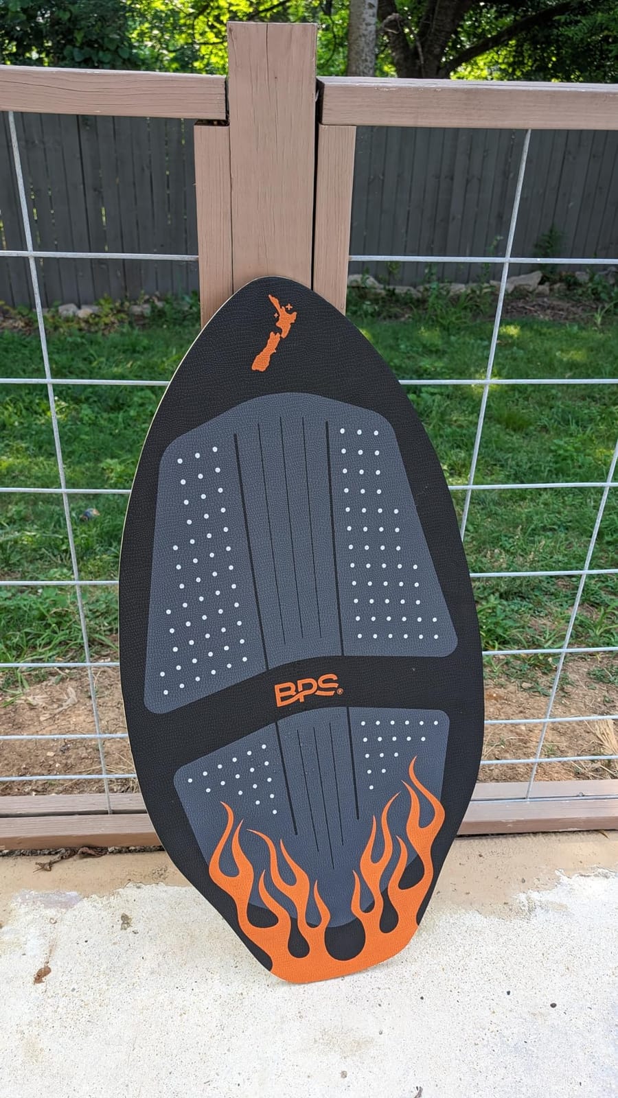BPS New Zealand 'Flame' - High Performance Wooden Skimboard with Custom Traction Pads - with Optional Padded Carry Bag Made from Recycled Plastics - for Kids or Adults customer photo 1