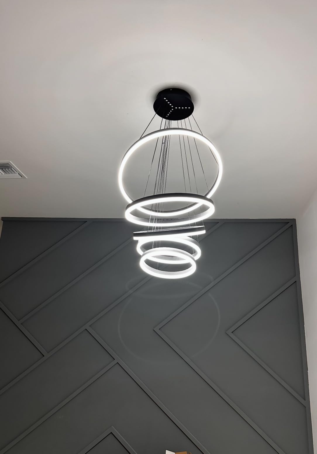 5-Rings Modern LED Chandelier Black Dimmable High Ceiling Chandelier for Dining Room with Remote Control for Foyer Living Room Entryway Staircase (D23.6'', 3000K-6500K) customer photo 1