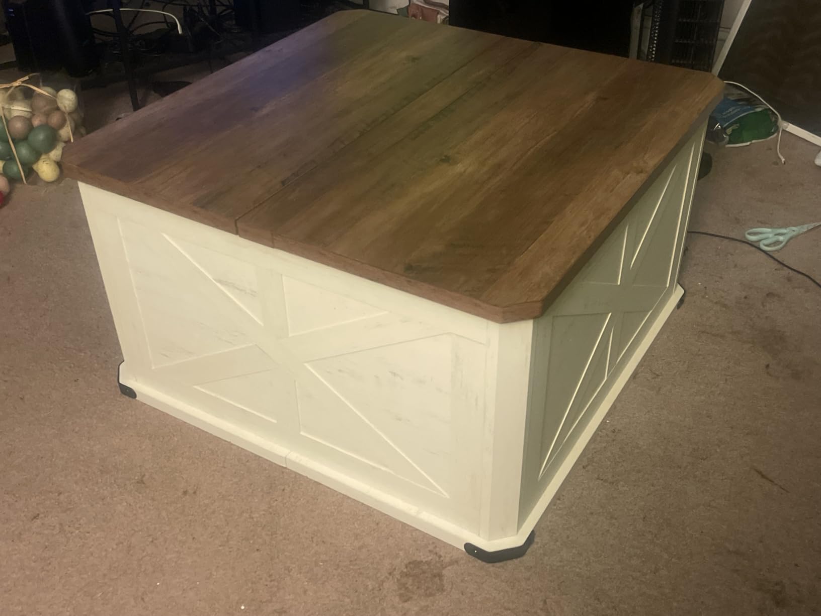 VASAGLE LIRY Collection - Farmhouse Coffee Table with Storage, Square Coffee Table for Living Room, Center Table with Flip-Top Lids, Honey Brown and Rustic White customer photo 2