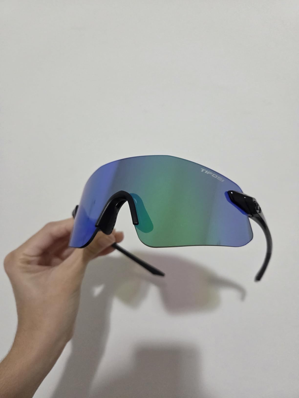 Tifosi Vogel SL Shield Sunglasses - Running, Baseball & Golf | 100% UVA/UVB, shatterproof polycarbonate. Shield fit, hydrophilic nose pad. For running, baseball, golf, cycling & pickleball customer photo 1