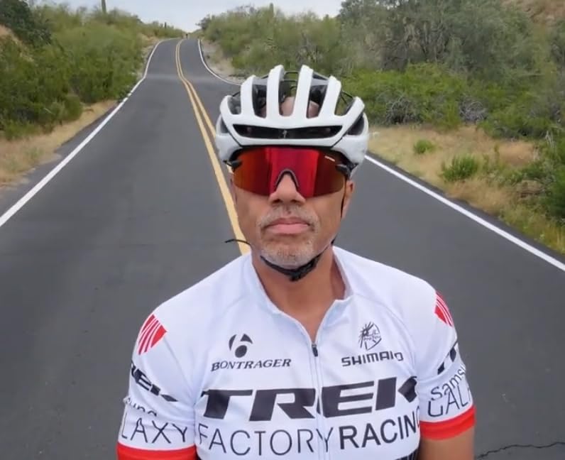 Tifosi Vogel SL Shield Sunglasses - Running, Baseball & Golf | 100% UVA/UVB, shatterproof polycarbonate. Shield fit, hydrophilic nose pad. For running, baseball, golf, cycling & pickleball customer photo 2