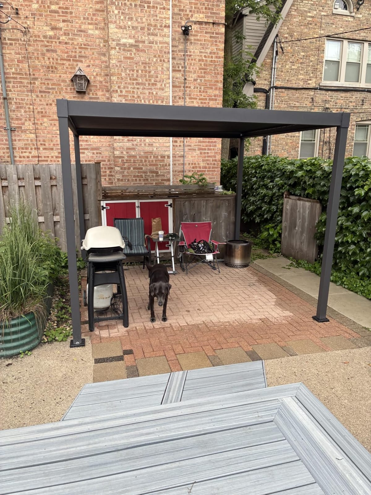 MIRADOR 80S Louvered Pergola 10' x 20', Modern Style with Adjustable Louvers and Integrated Drainage System for Deck Garden Yard, Easy Installation, Plus Size, Charcoal customer photo 2