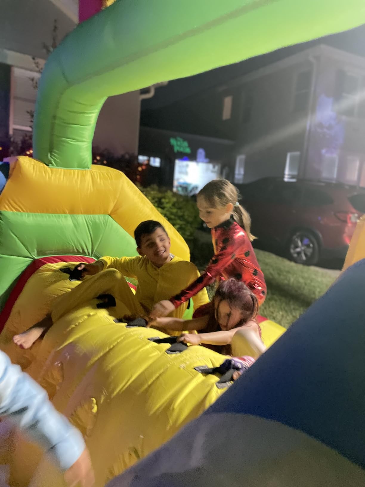 Whubefy Bounce House for Big Kids 8-12, 18 x 8.2FT Kids 3-6 Inflatable Obstacle Course w/Dual Tunnels, Large Slide, Climbing, Obstacles and Bounce Area Castle for Birthday Party, Fun Racing Game customer photo 1