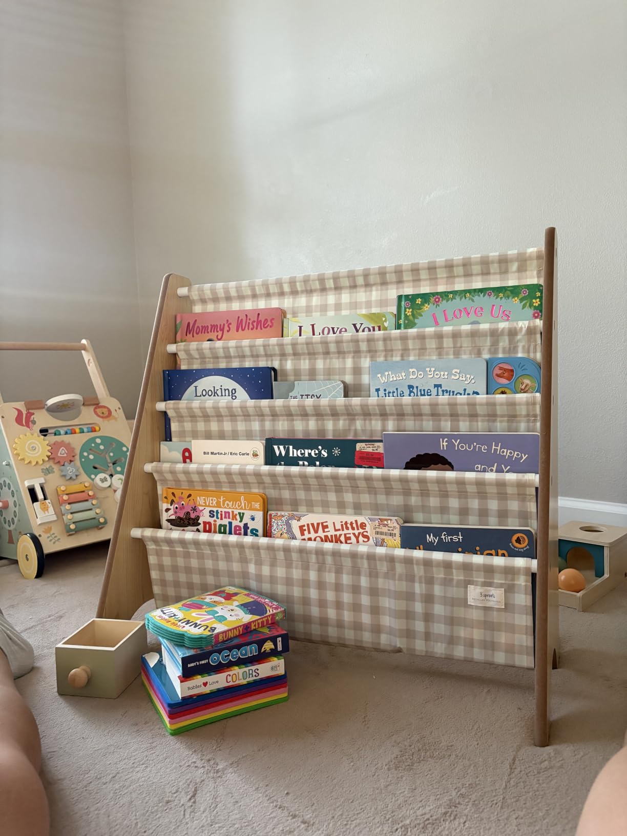3 Sprouts Recycled Kids Bookshelf, Holds 35 Books, 4-Tier, Gingham Beige customer photo 2