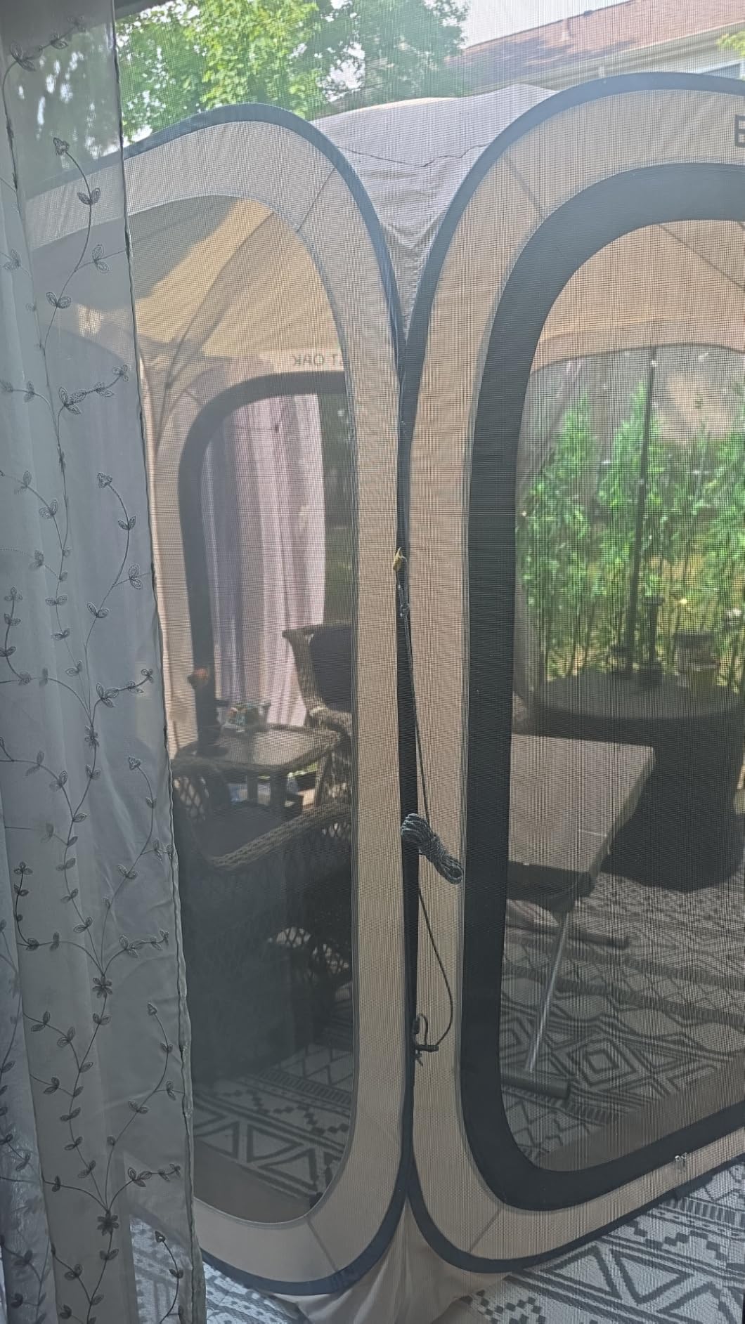 East Oak Pop up Screen Tent with Mosquito Netting, Portable Screen House Canopy Shelter, 6 x 6 FT Instant Screen Gazebo & UPF 50+ UV Protection for Patio, Backyard, Deck & Outdoor Activities, Beige customer photo 1