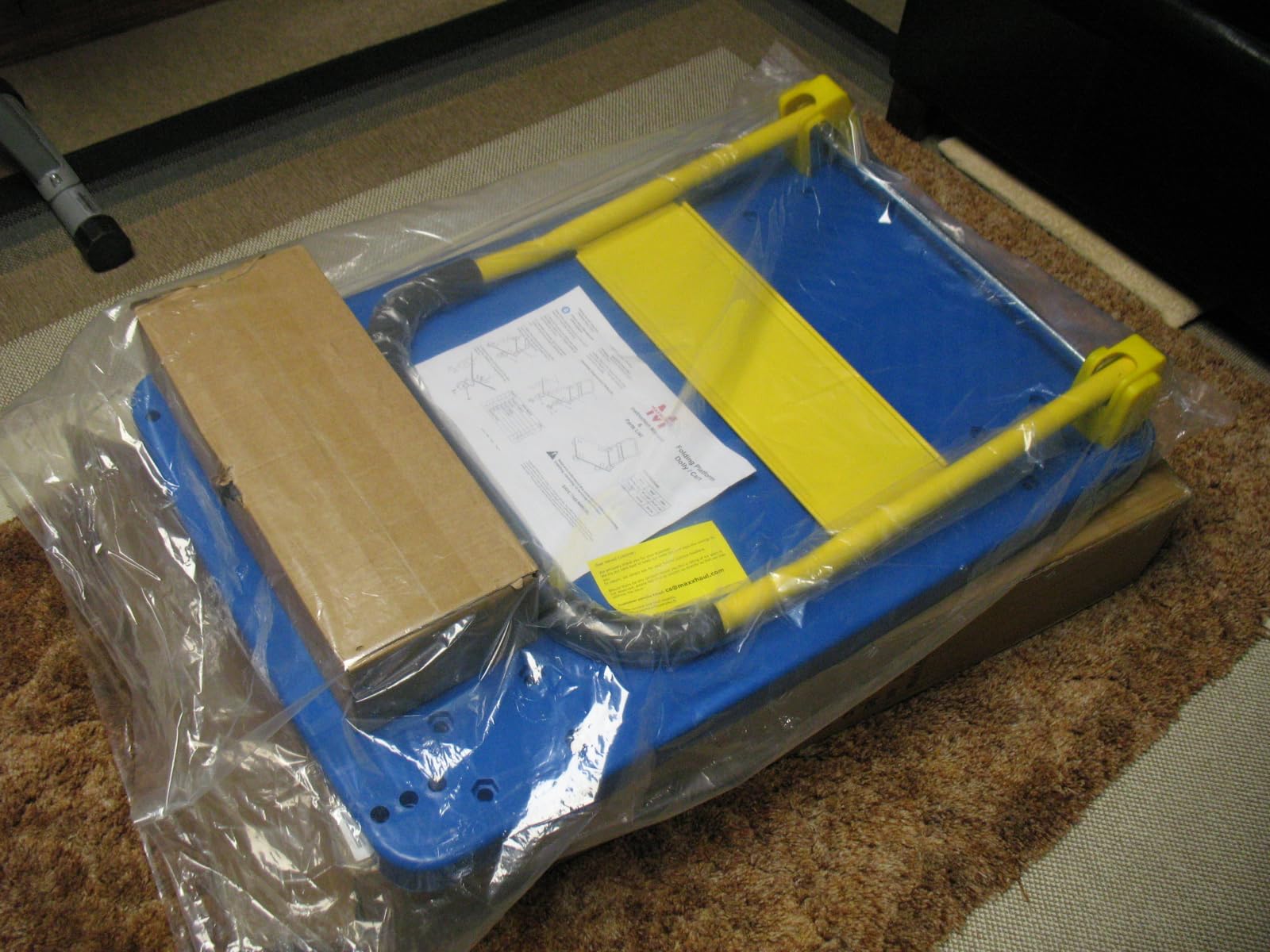 MaxWorks 50888 PP Foldable Heavy Duty Platform Truck Push Dolly 770-lbs Capacity Blue Platform with Yellow Handle customer photo 2