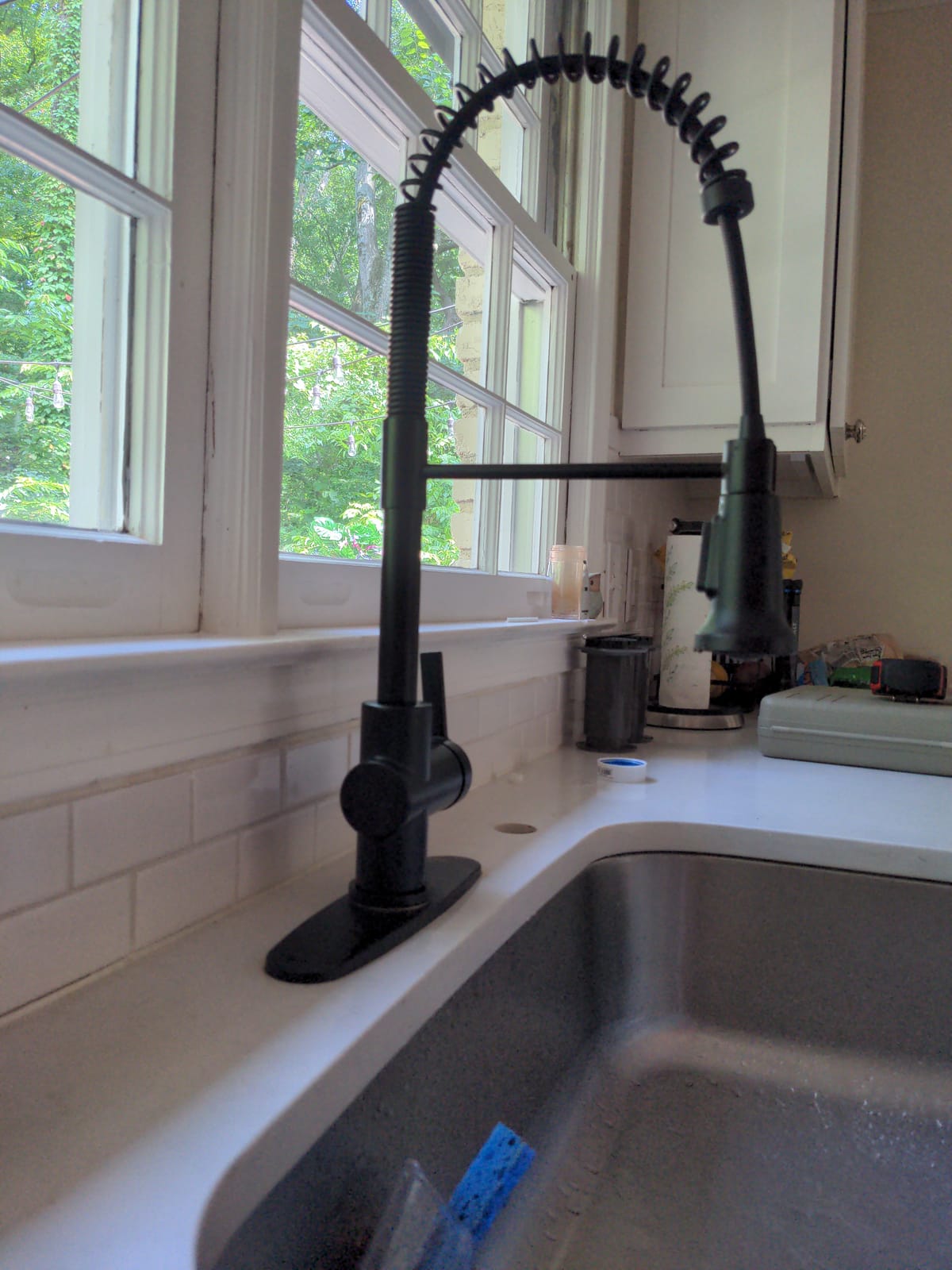 KRAUS Britt Commercial Style 2-Function Single Handle Pull Down Kitchen Faucet in Spot-Free Stainless Steel, KPF-1693SFS customer photo 2