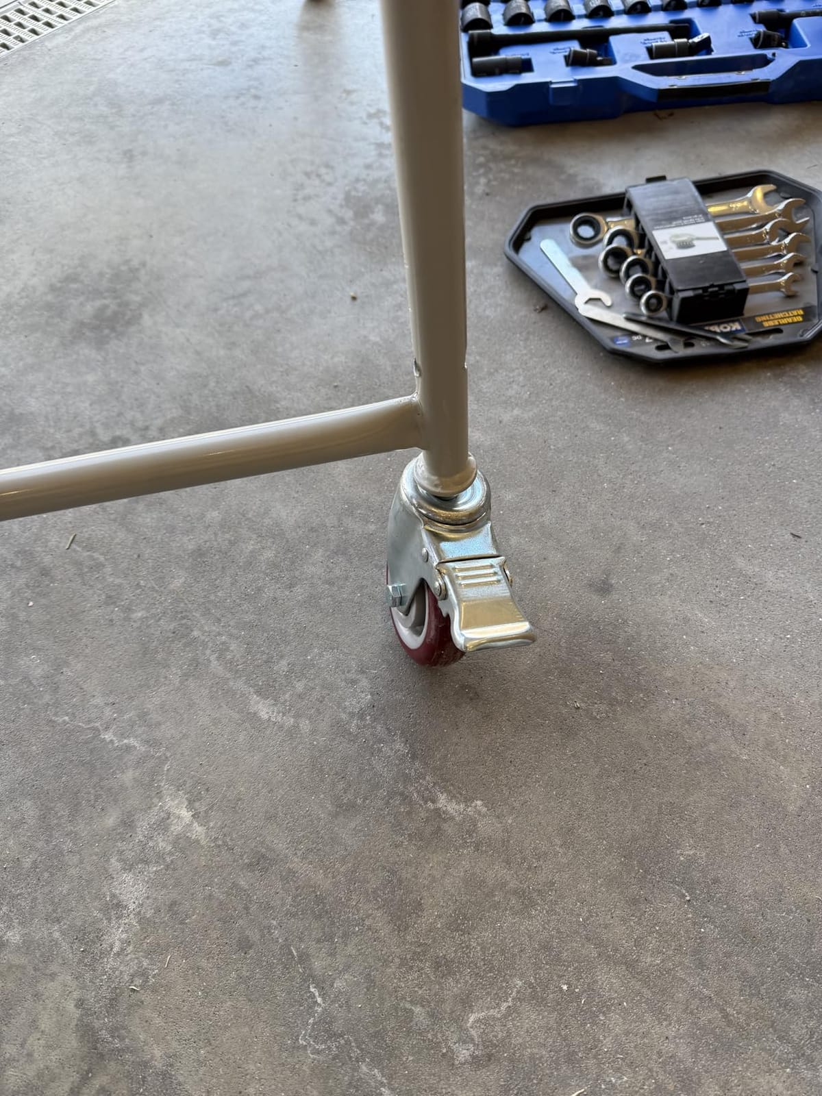 4 Steps Ladder with Wheels, Industrial & Warehouse Step Ladder, Rolling Steps Ladder with Vinyl Stair Edge Protector, 23.6IN Wide, 39.4IN top Step Height, 445LBs Capacity customer photo 1