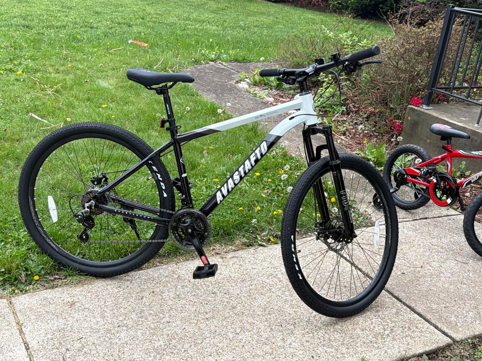 Earth 26 27.5 Inch Mountain Bike MTB for Adult Man Women Male | Lightweight Aluminum Alloy Frame, Dual Disc Brakes, Switchable Front Suspension, 21-Speed Gear Shifter customer photo 2