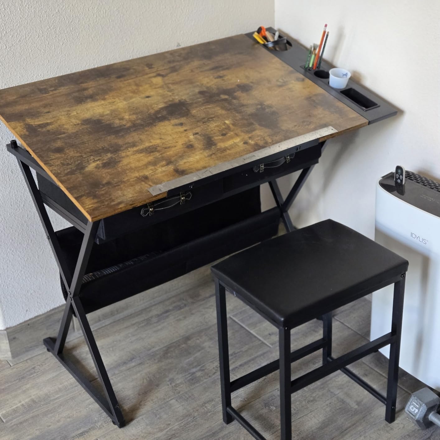 VECELO Drafting Table Art Desk Art Table Adjustable Drawing Table Tilted Tabletop with 2 Storage Drawers and Stool, Drawing Desk for Artist Painters Drawing, Crafting, Reading, Writing, Rustic Brown customer photo 1