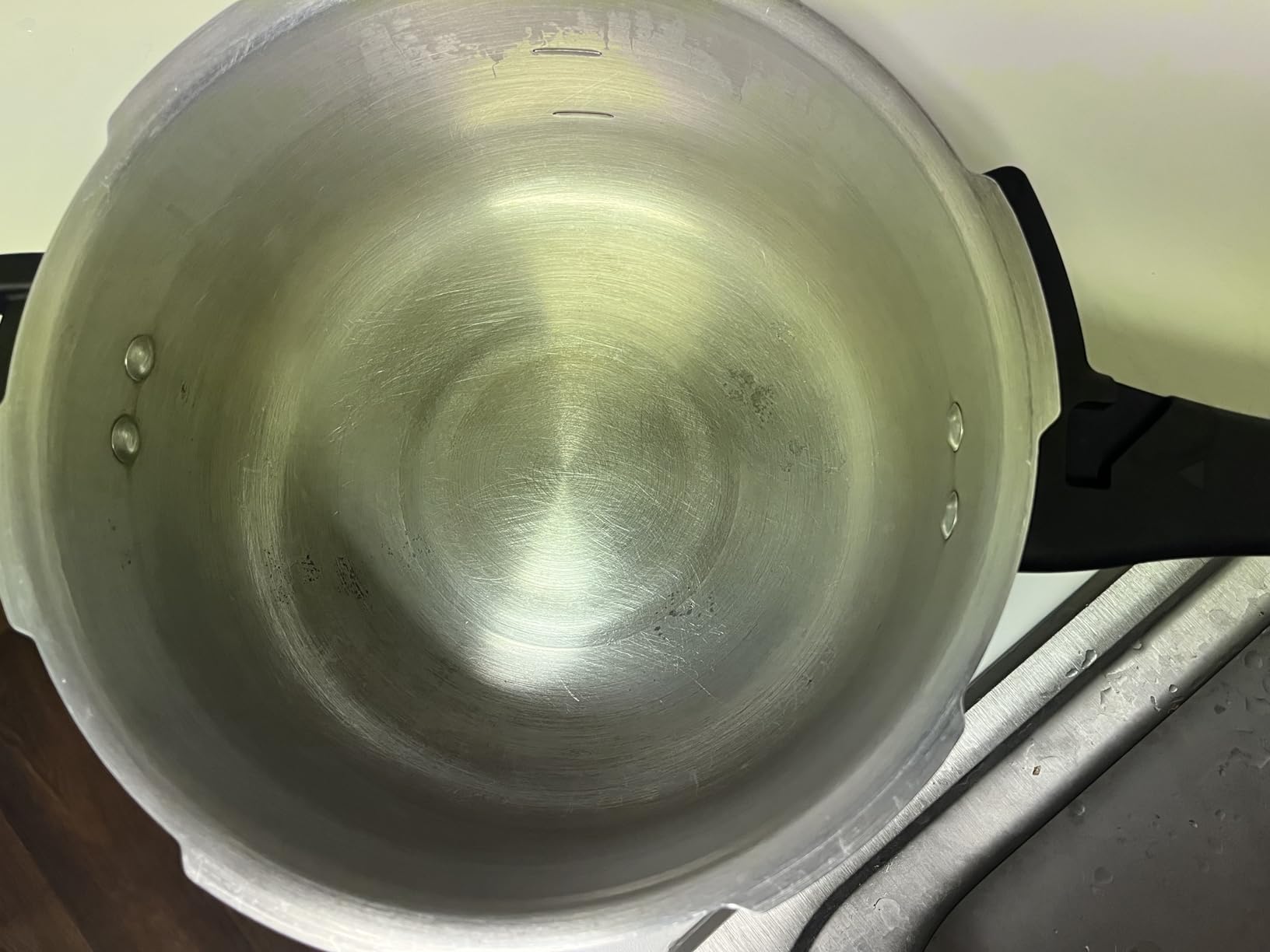 IMUSA 7 Quart Stovetop Aluminum Pressure Cooker with safety valves customer photo 1