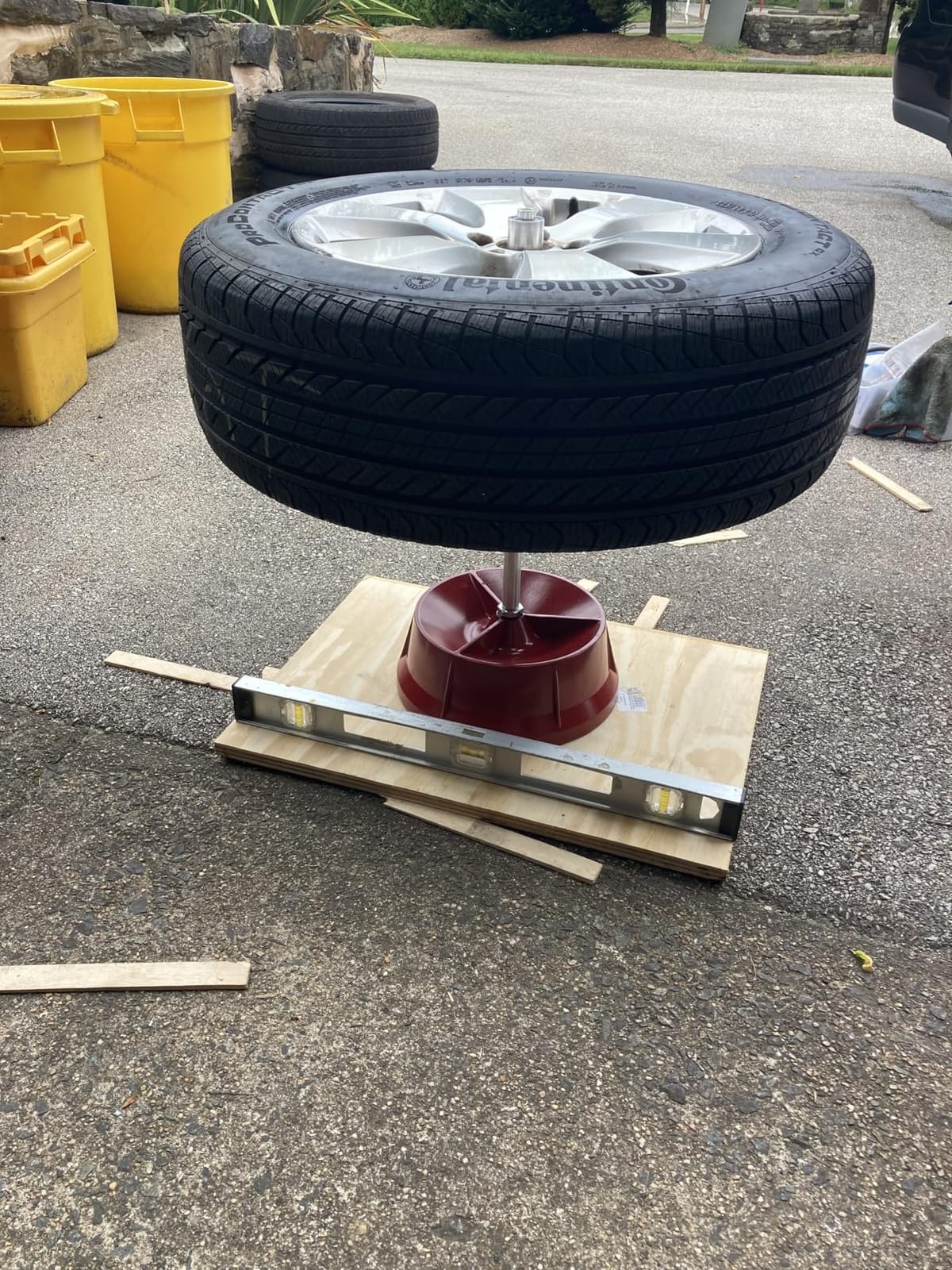 Portable Wheel Balancer with Heavy Duty Hubs | Tire Balancer Machine with Bubble Level, Tire Changer, Rim Balancing Machine, for Car and Light Truck customer photo 2