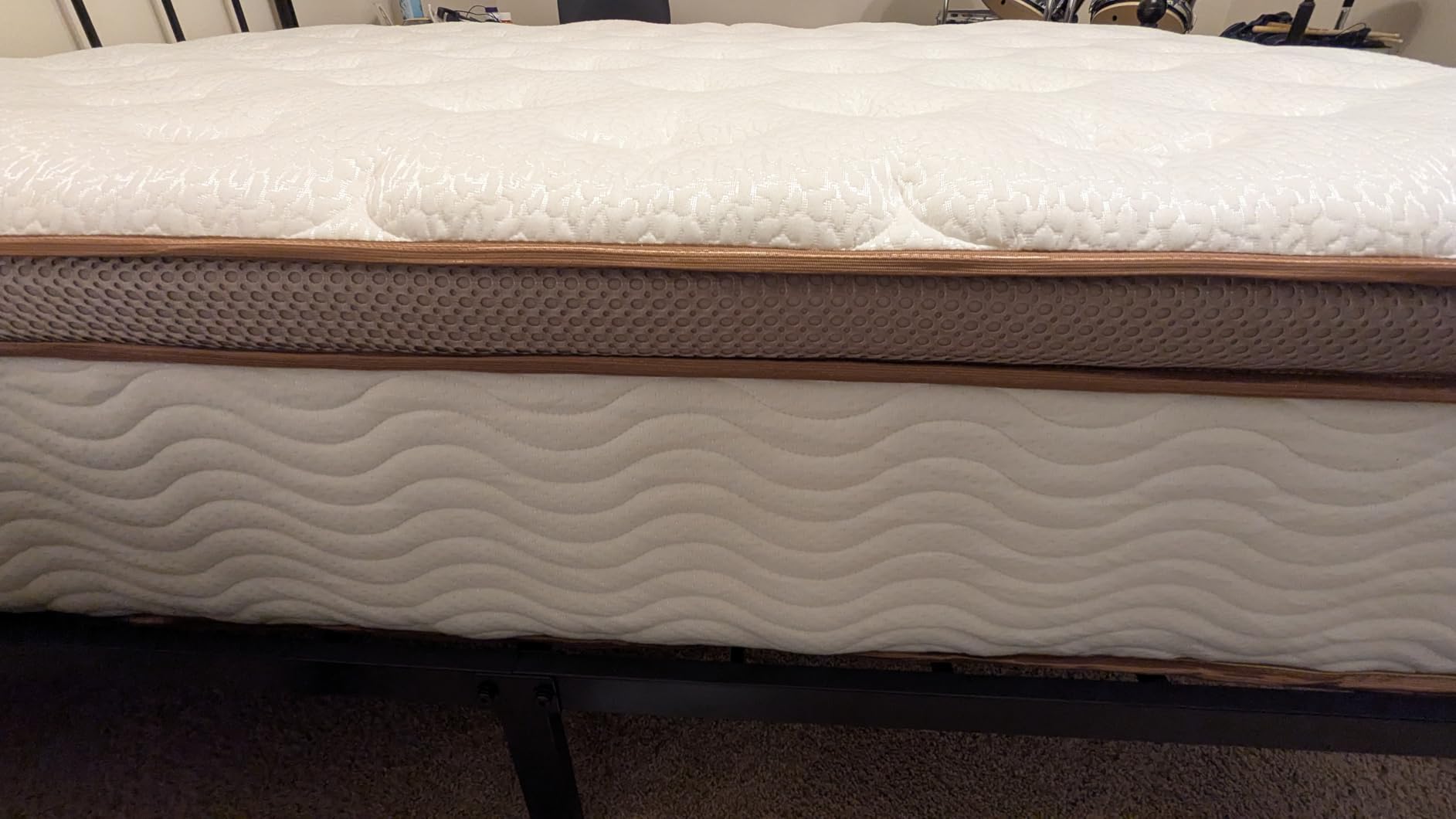 BedStory Queen Mattress 14 Inch - Firm Hybrid Mattress with Orthopedic Spinal Support for Back Pain - 2.0mm Advanced Pocket Spring and Motion Isolation Technology, CertiPUR-US Certified customer photo 2