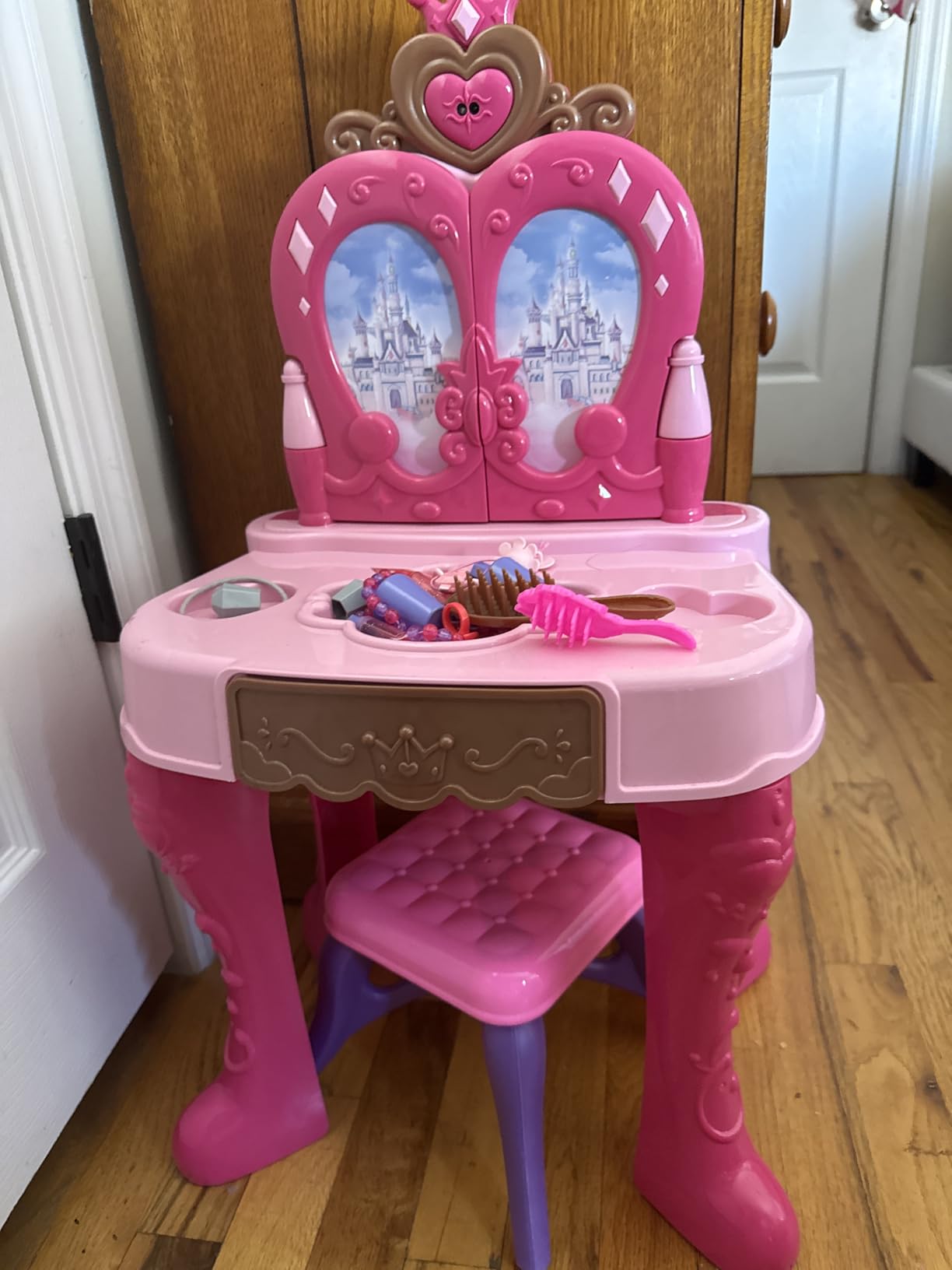 Toy Vanity Magic Makeup Set Table & Chair Girl Toy Automatically Mirror with Music Light Pink Toys for 3 4 5 Year Old Girl Hair Salon Pretend Play Princess Dress Up Playset Valentine Gift Age 3-5 customer photo 2