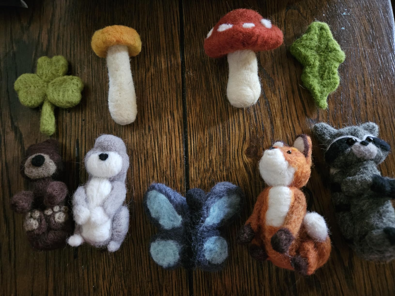 ZXIIXZ Needle Felting Kit, 24 Colors Felting Wool Kits | Felt Kit with Felt Bag, Needles, Pad, Wool Roving Bulk, Step by Step Instructions for Beginners Adult for DIY Crafts customer photo 1