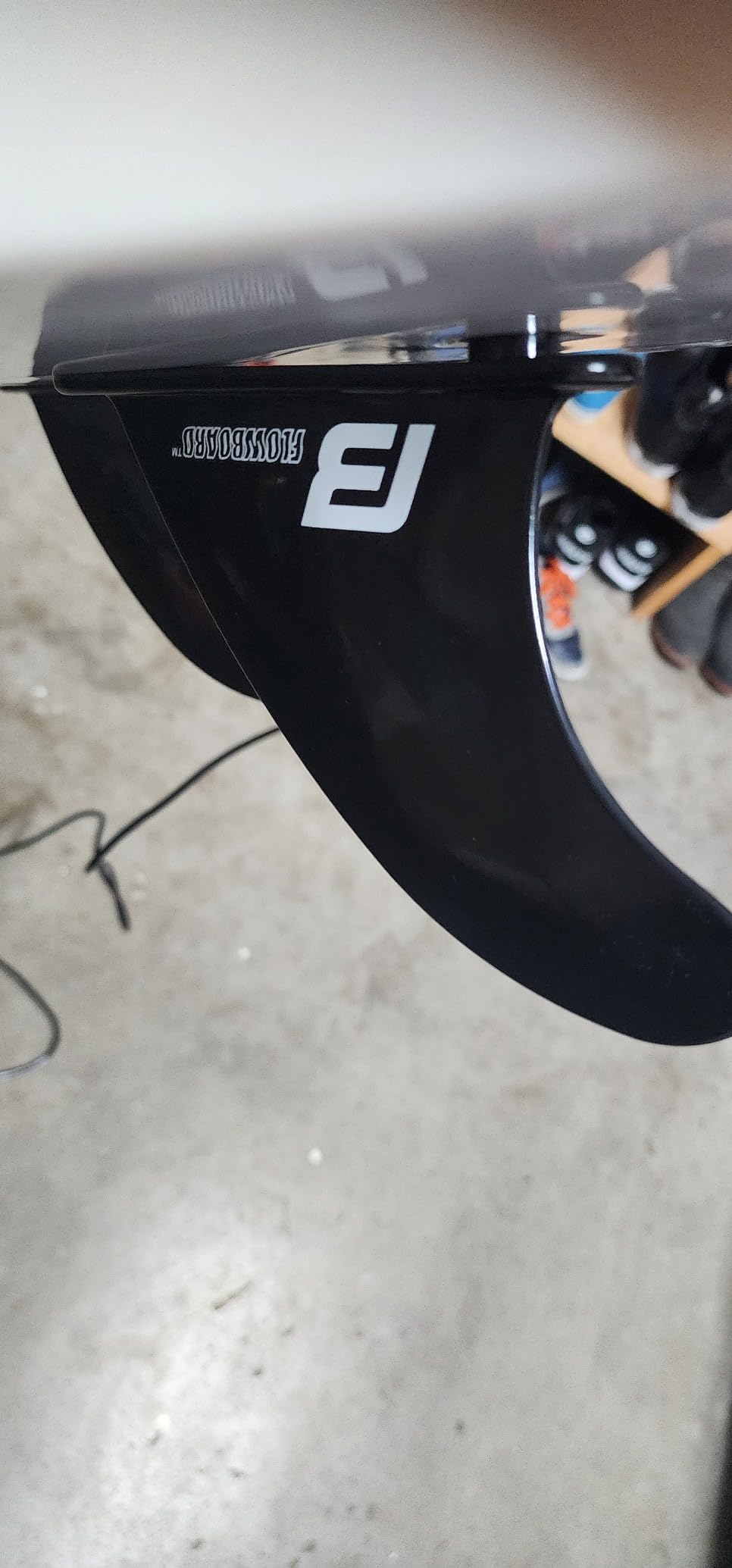 FLOWBOARD Surfboard Softboard Foam - Include (3) Fins 6' Foot Leash and (2) Wood Stringers Inside Board Available in 6' and 7' Short Board and 8' Longboard customer photo 1