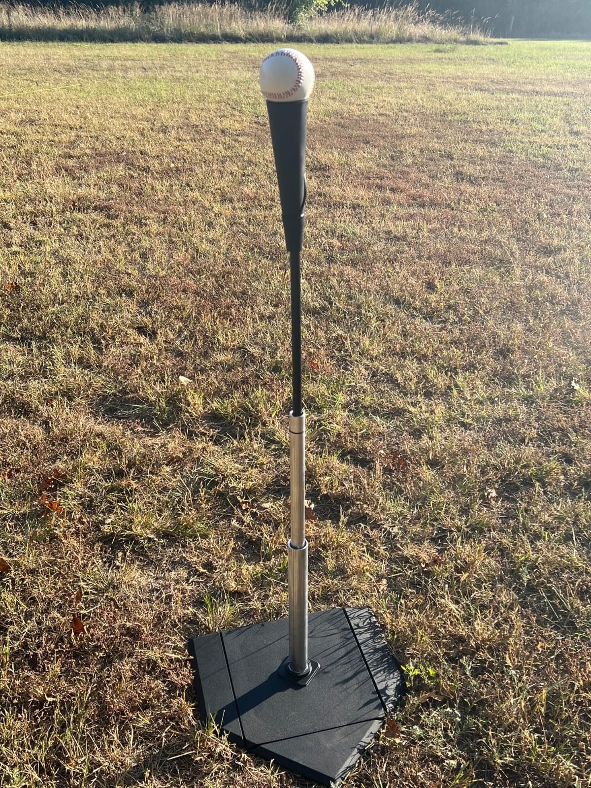 JASCOPRO Batting Tee for Baseball & Softball, Height Adjustable 24-46 inch | Portable Baseball Tee With Traditional Home Plate Base, Aluminum Stem, Handroll Rubber Top, Softball Tee For Kids, Adults customer photo 2